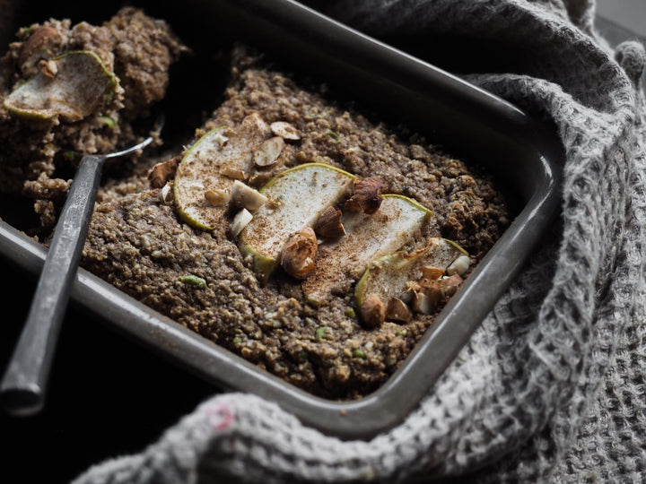 Baked Oats with Apple, Almonds & Hemp