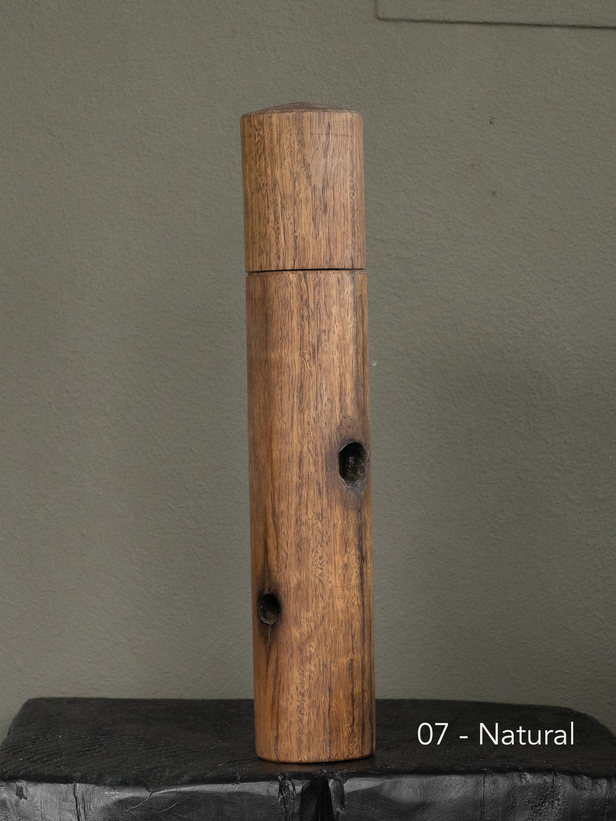 Post Gum Pepper Mill