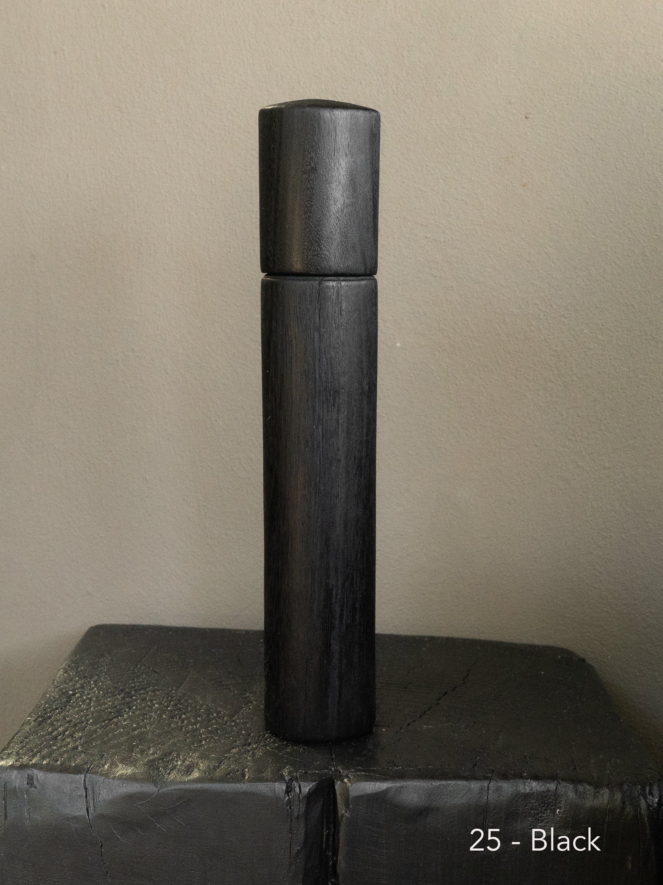 Post Gum Pepper Mill