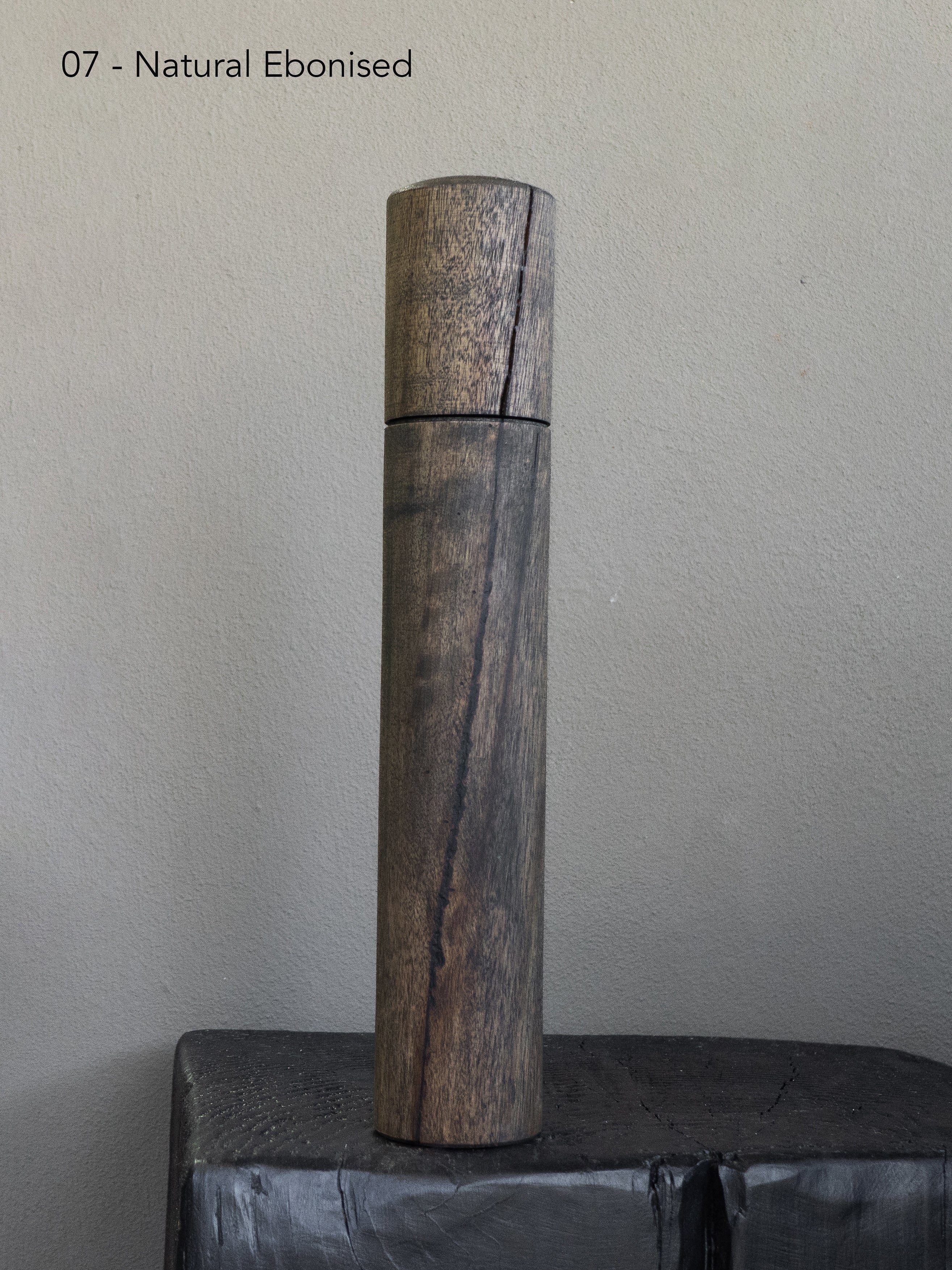 Post Gum Pepper Mill