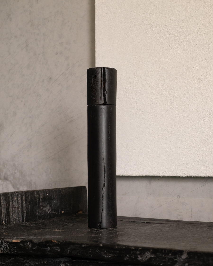 Post Gum Pepper Mill