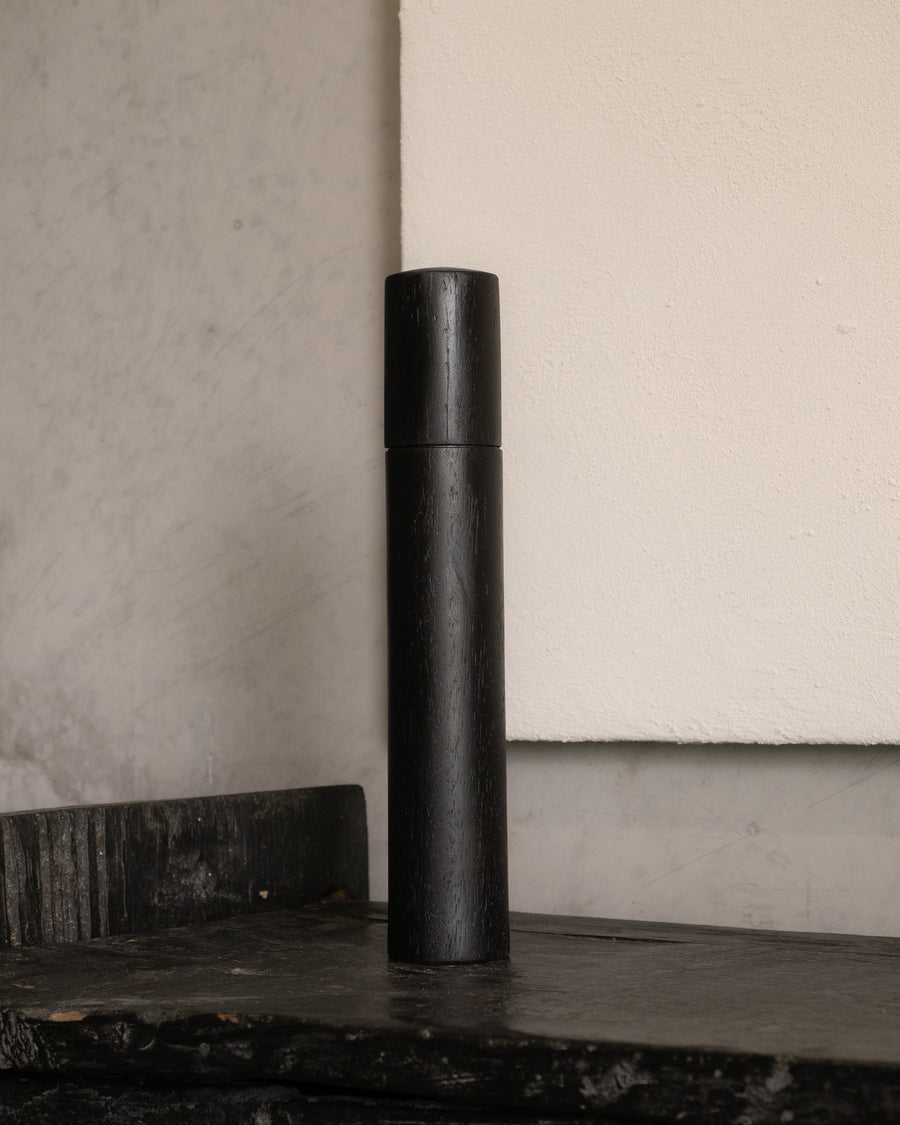 Post Gum Pepper Mill
