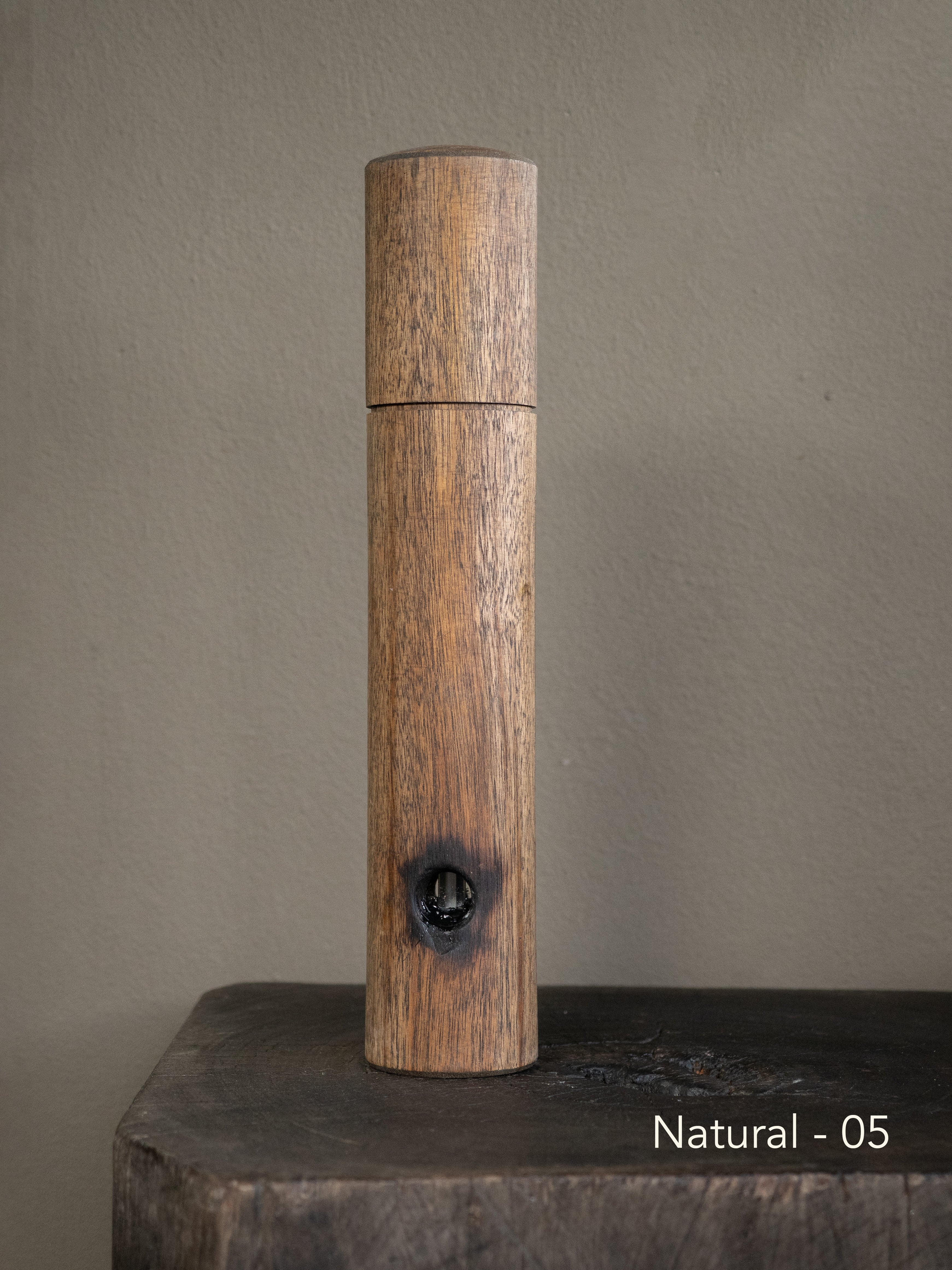 Post Gum Pepper Mill