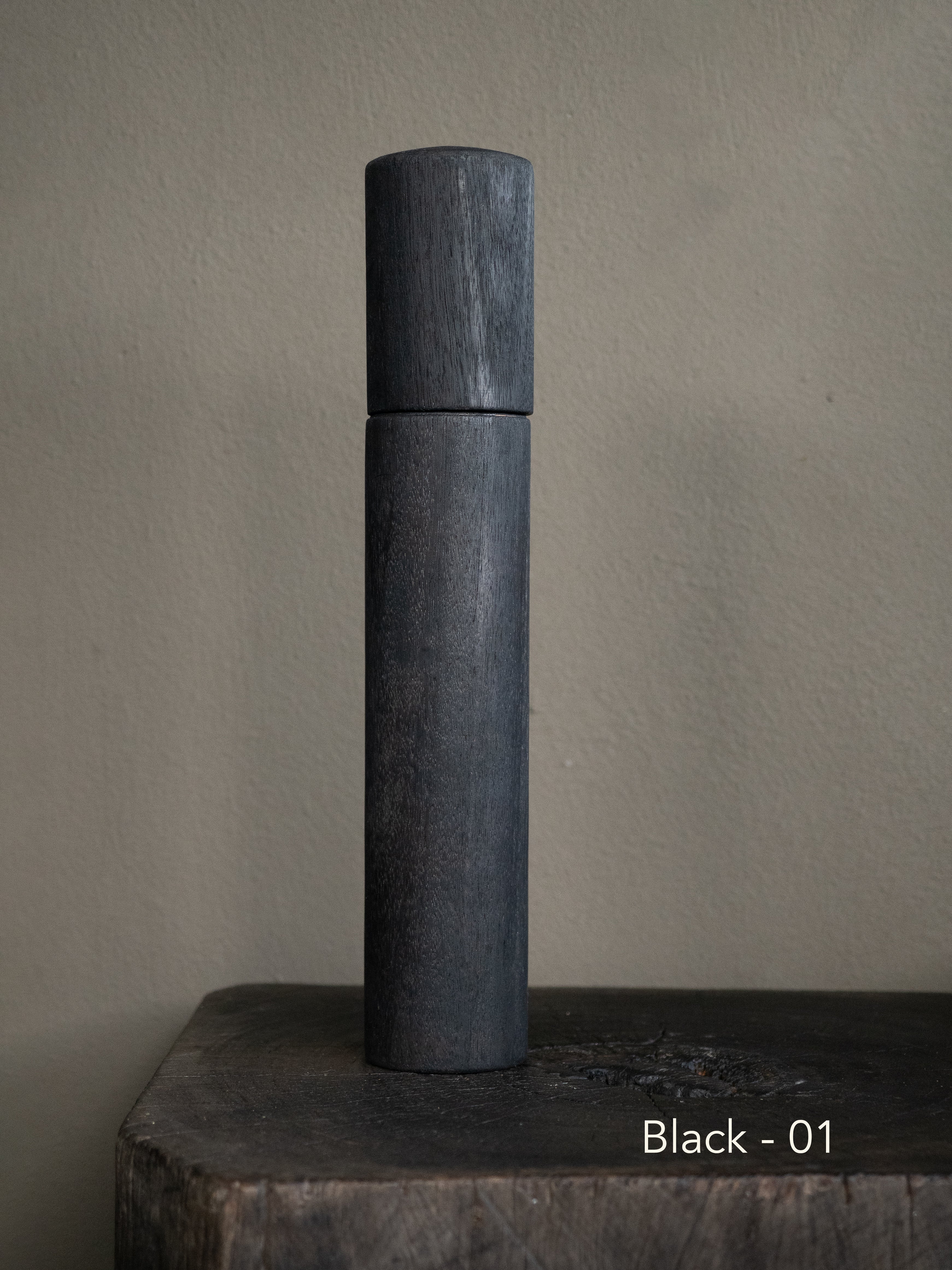 Post Gum Pepper Mill