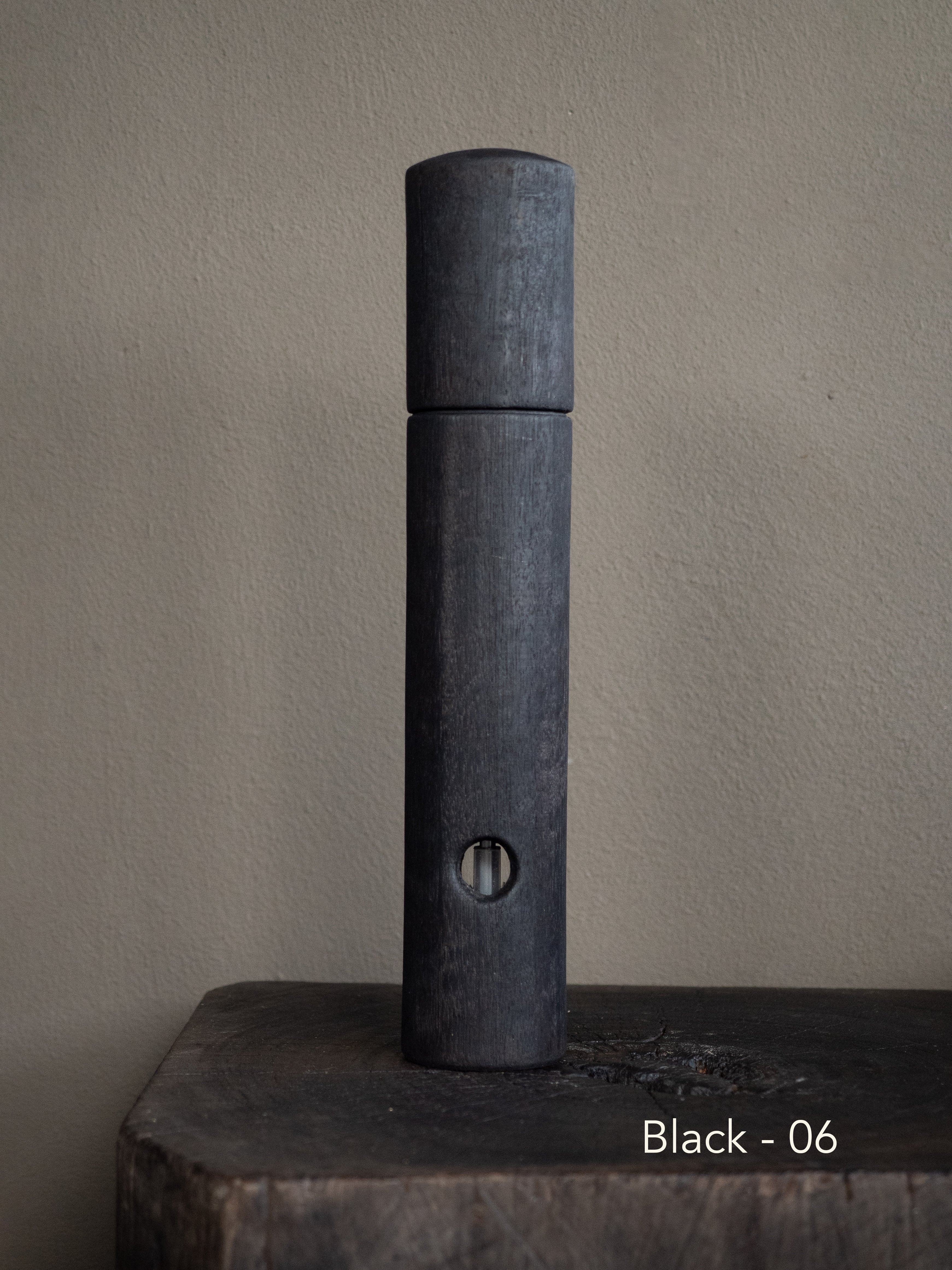 Post Gum Pepper Mill
