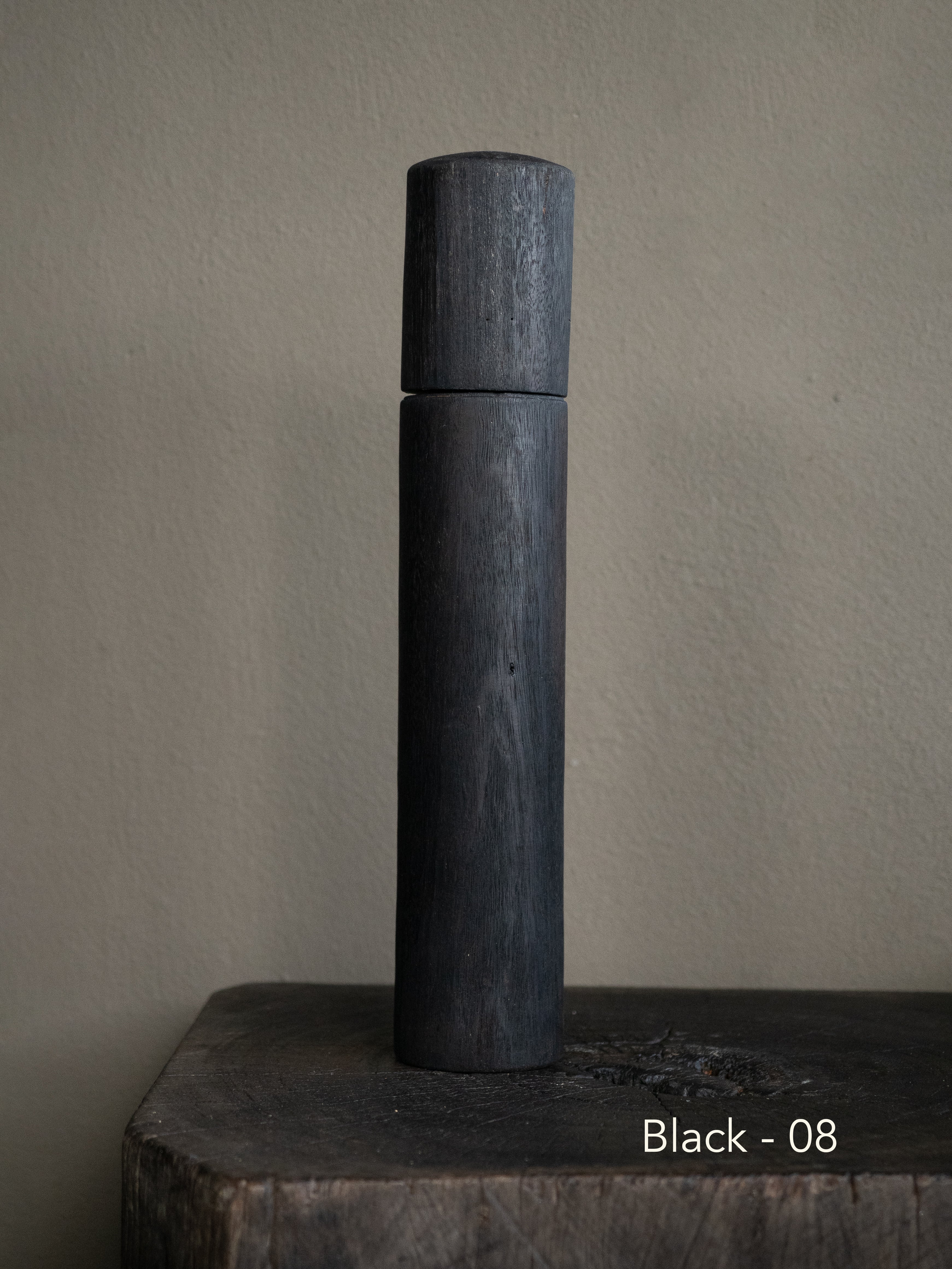 Post Gum Pepper Mill