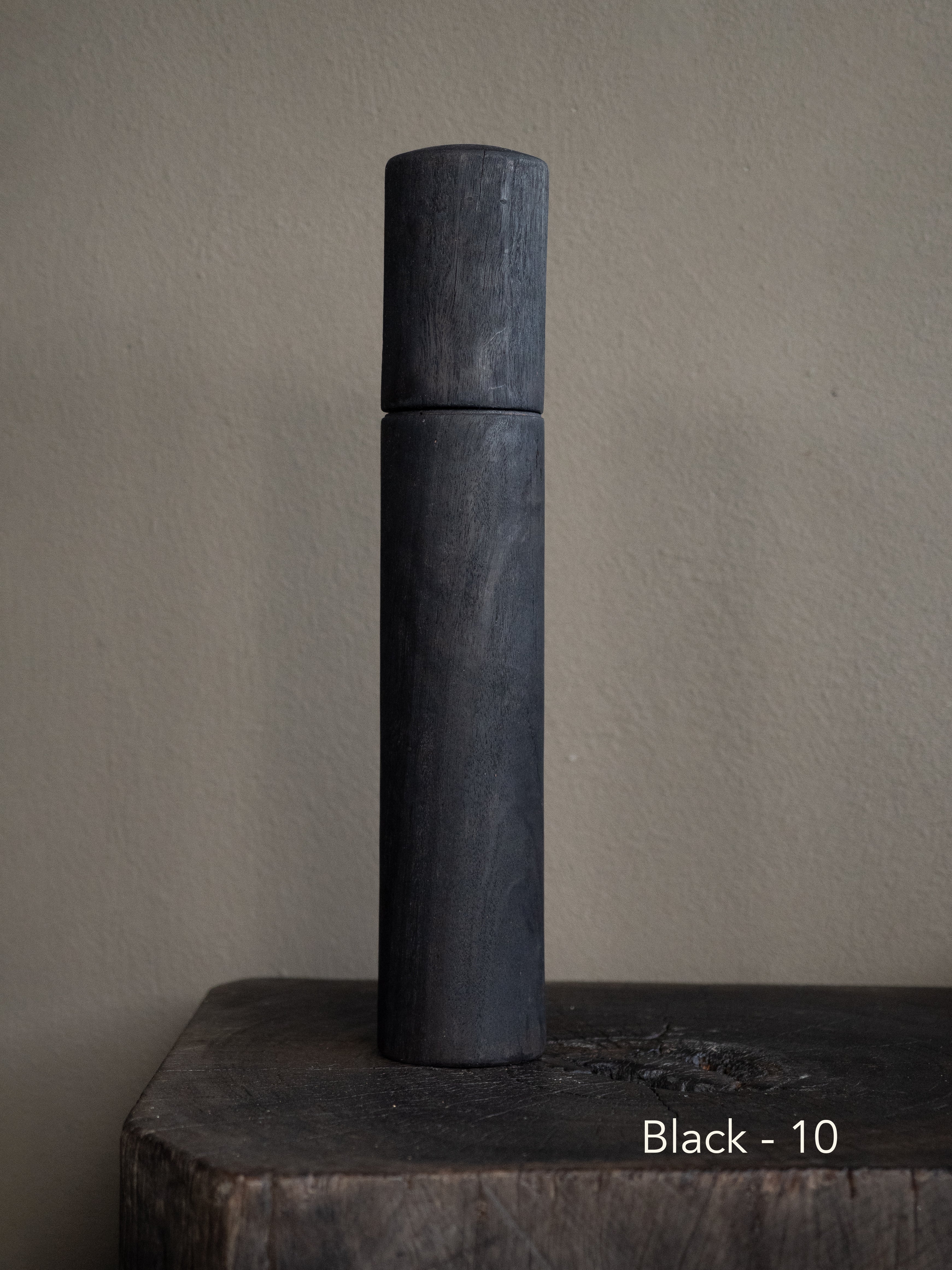 Post Gum Pepper Mill