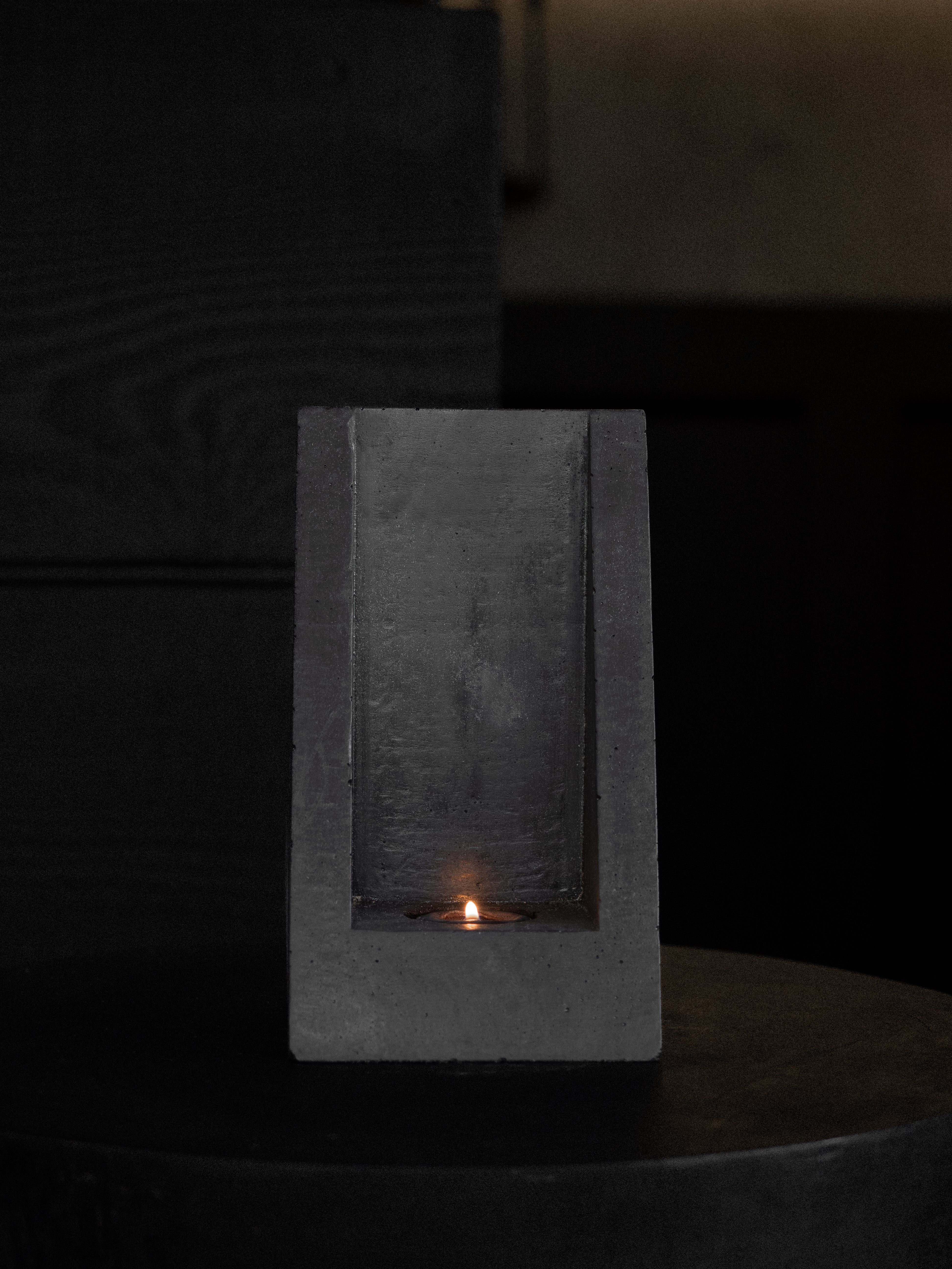 Nascent Tealight Holder