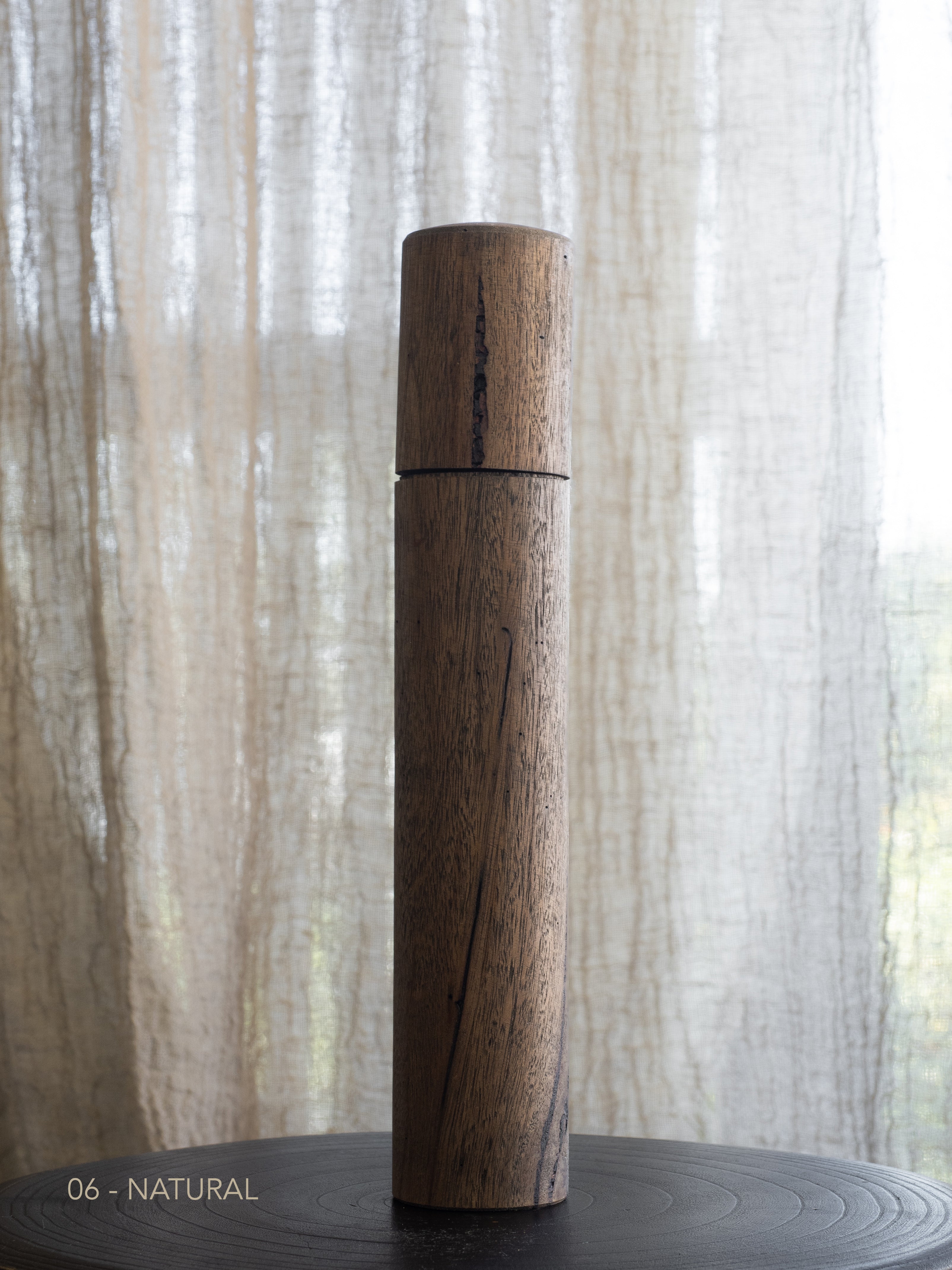 Post Gum Pepper Mill