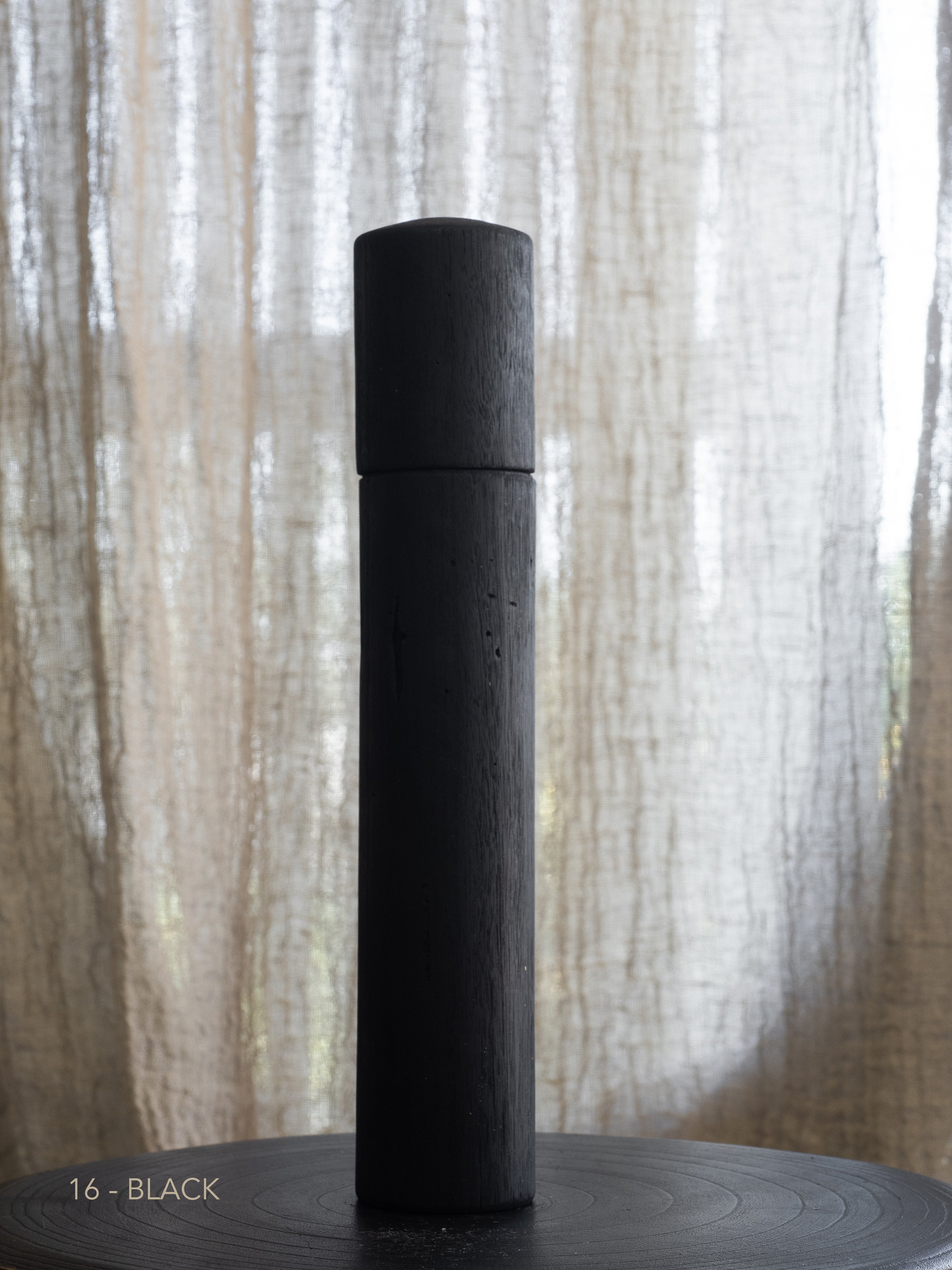 Post Gum Pepper Mill