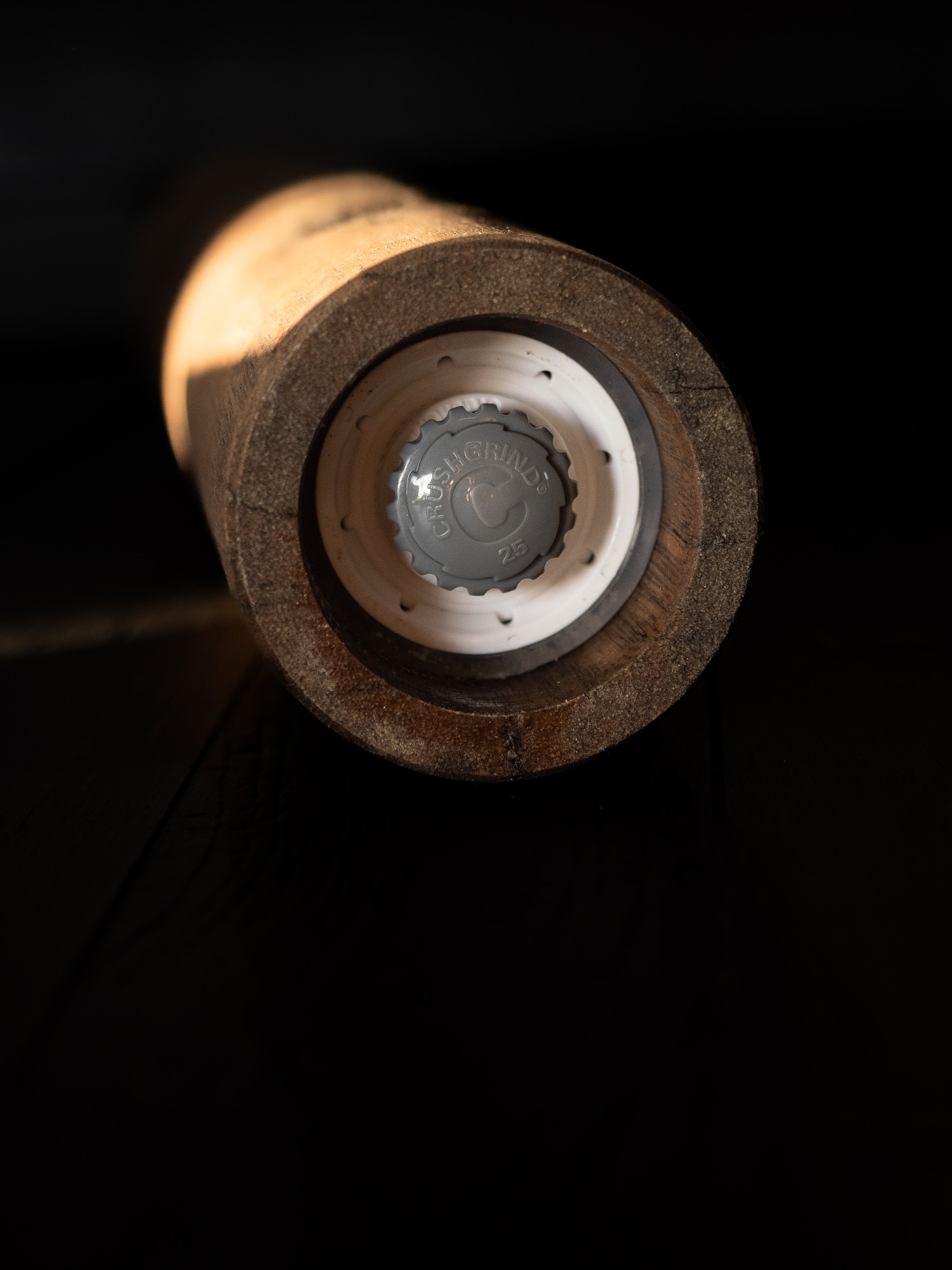 Post Gum Pepper Mill