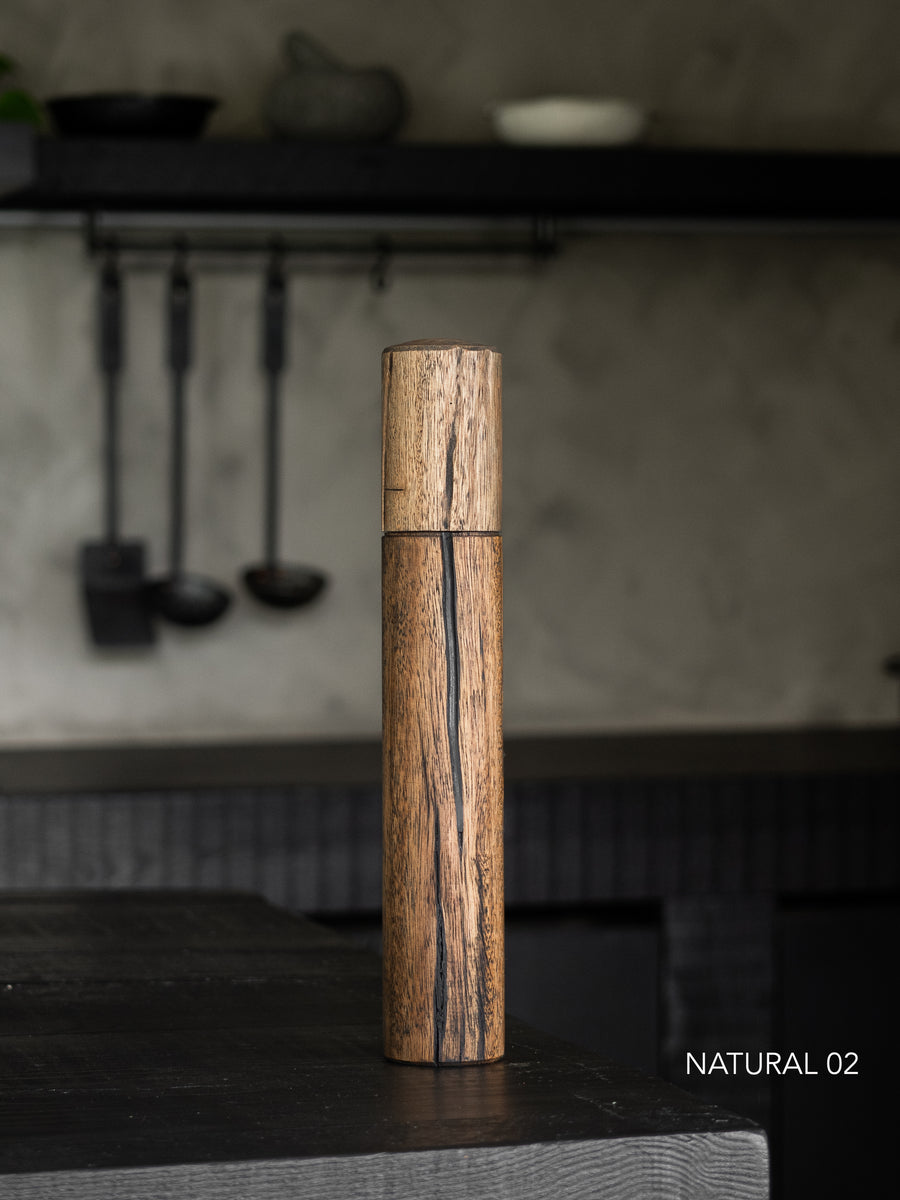 Post Gum Pepper Mill