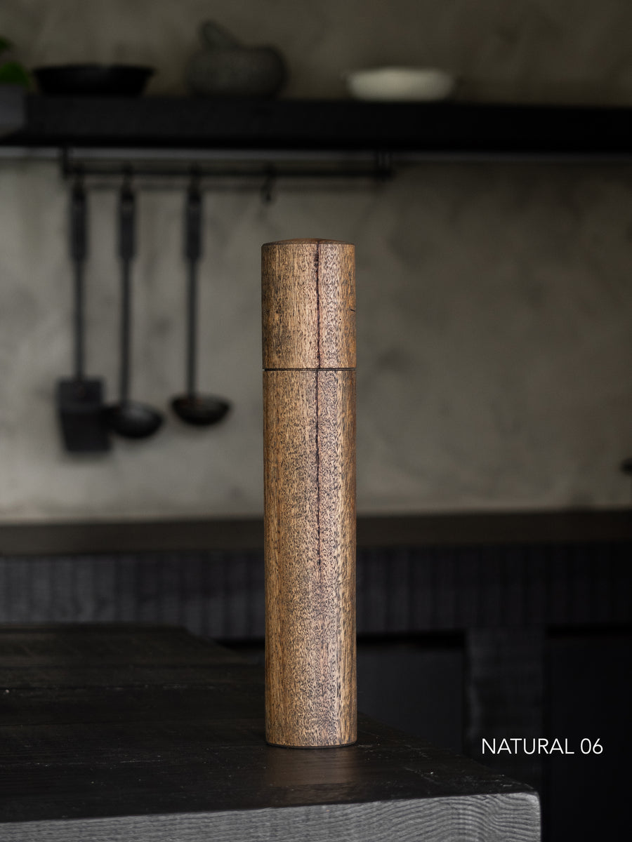 Post Gum Pepper Mill