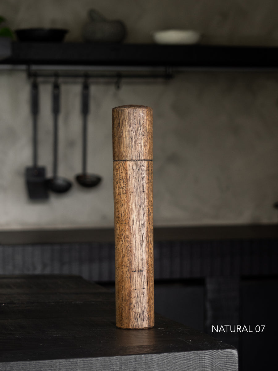Post Gum Pepper Mill