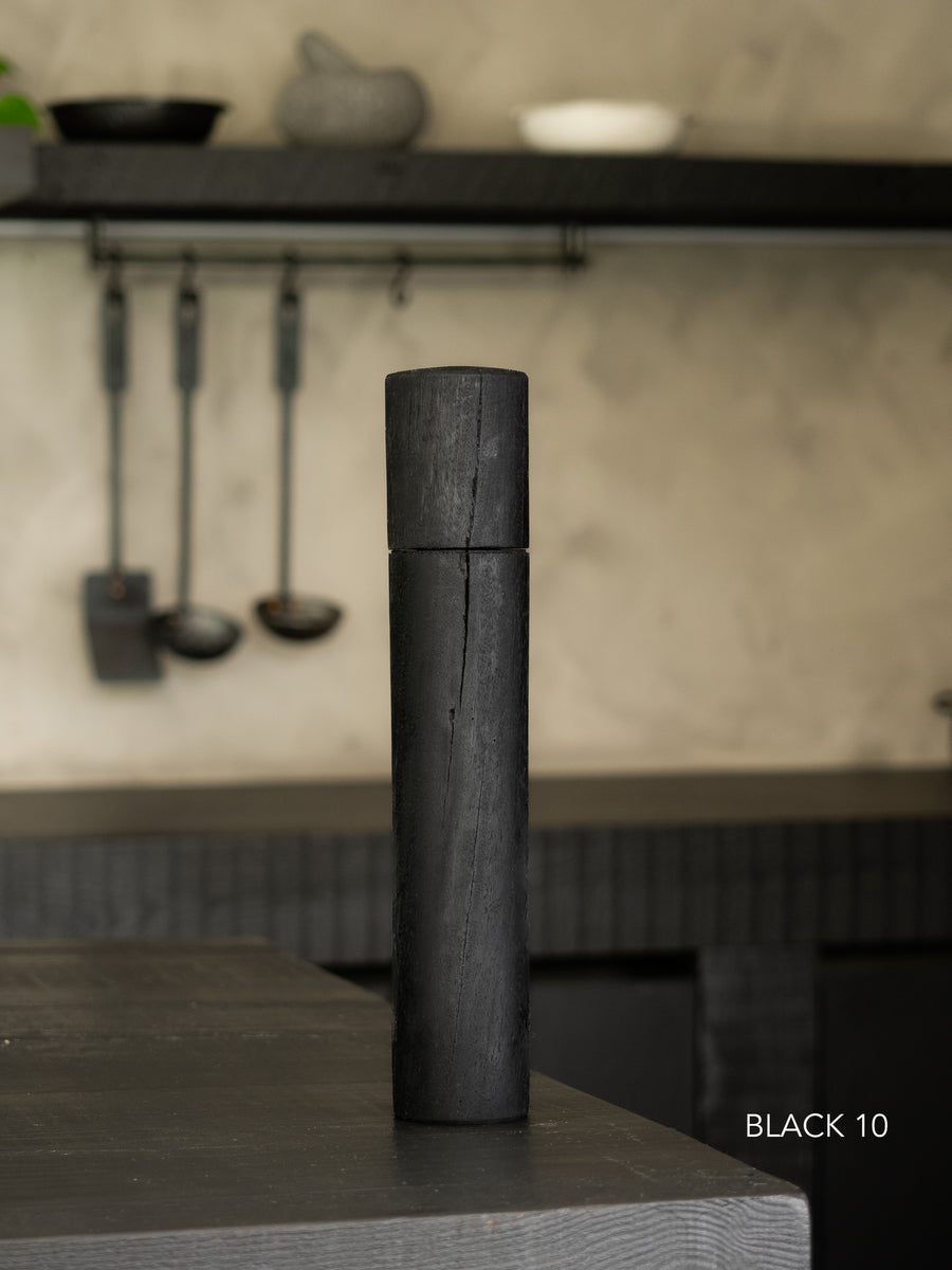 Post Gum Pepper Mill