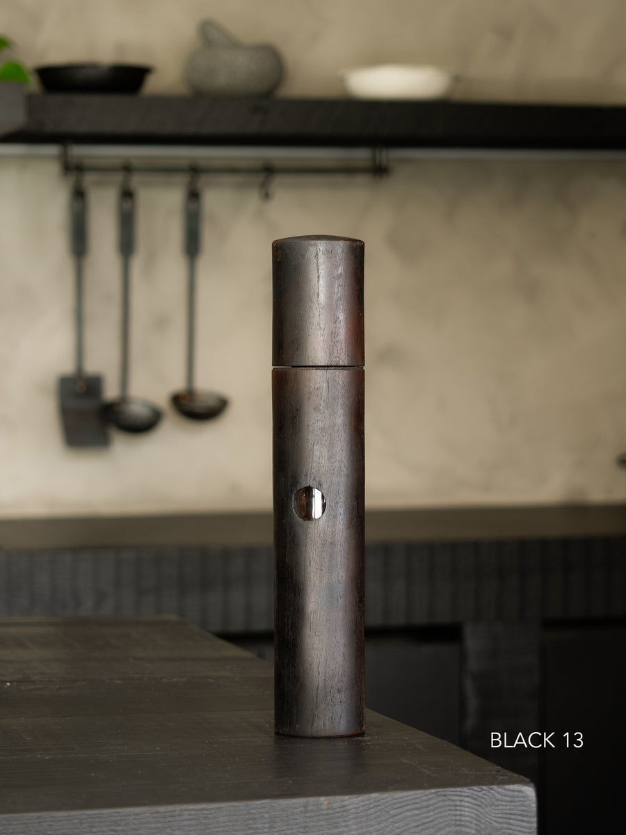 Post Gum Pepper Mill