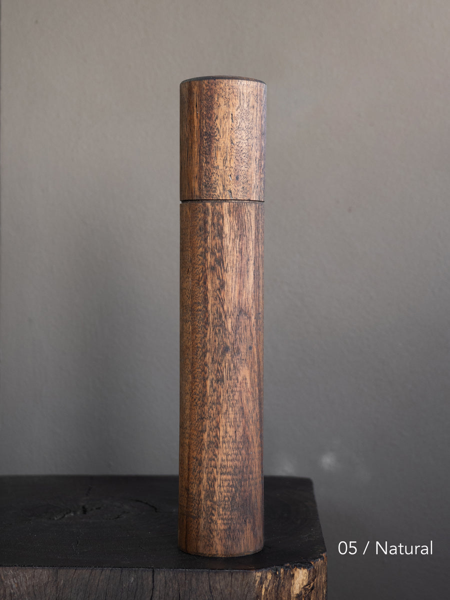 Post Gum Pepper Mill