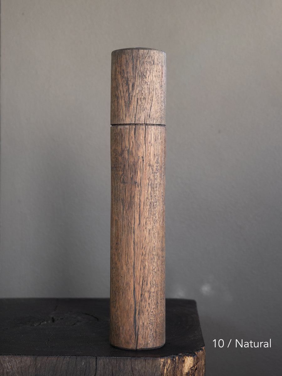 Post Gum Pepper Mill