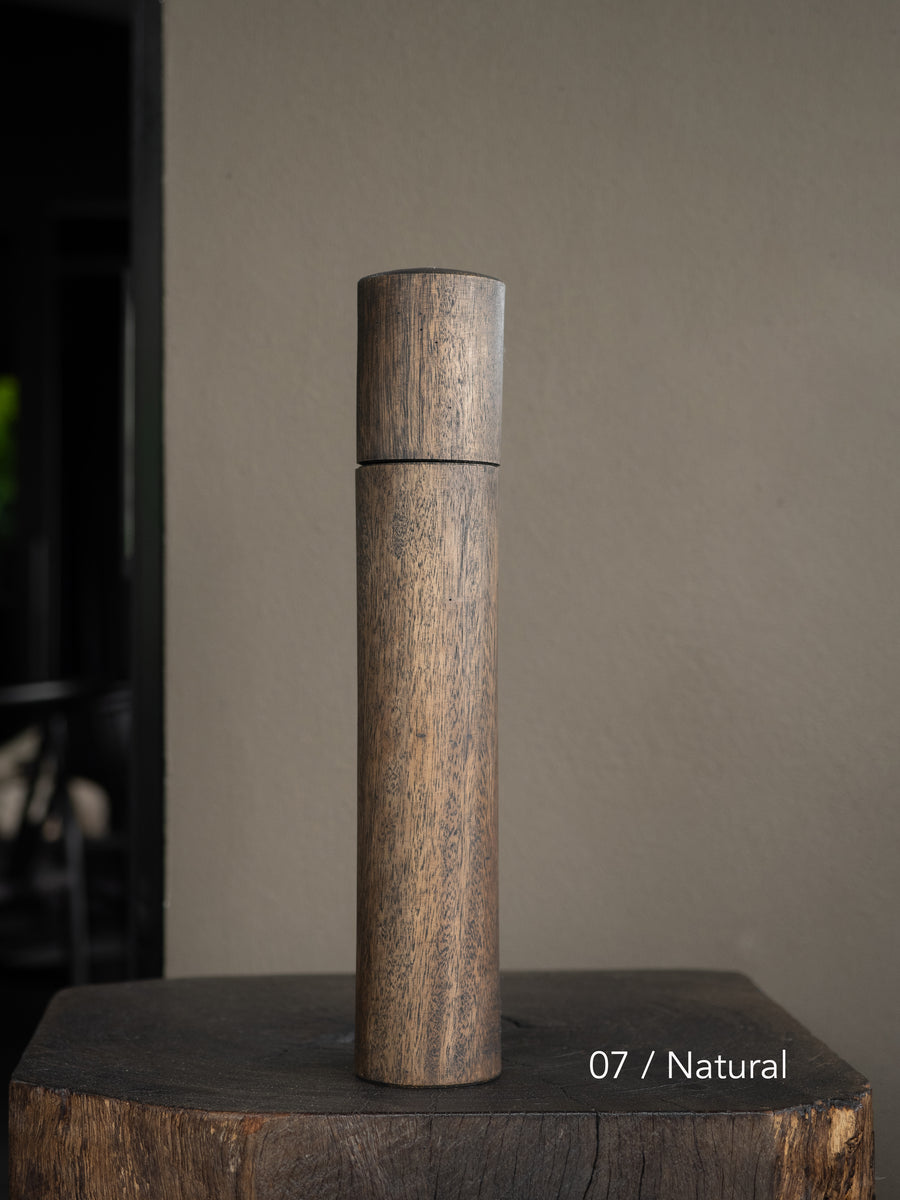 Post Gum Pepper Mill