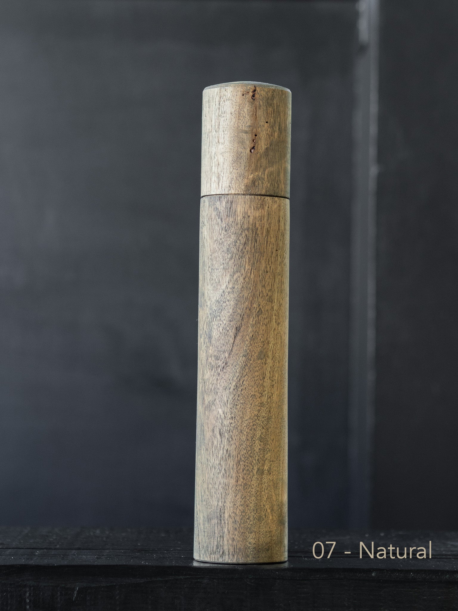 Post Gum Pepper Mill