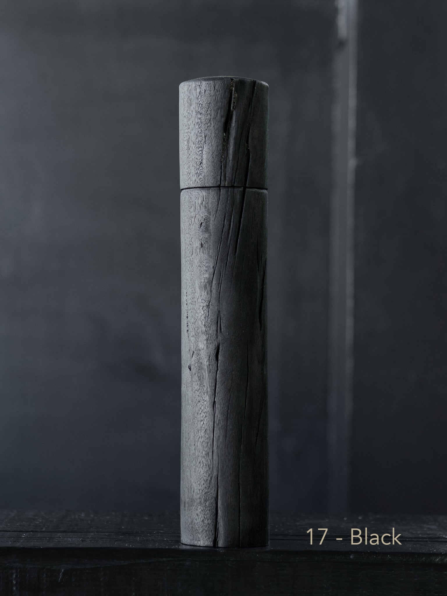 Post Gum Pepper Mill