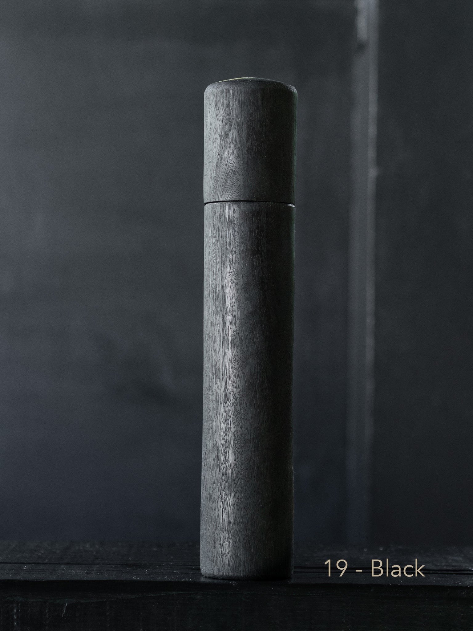Post Gum Pepper Mill