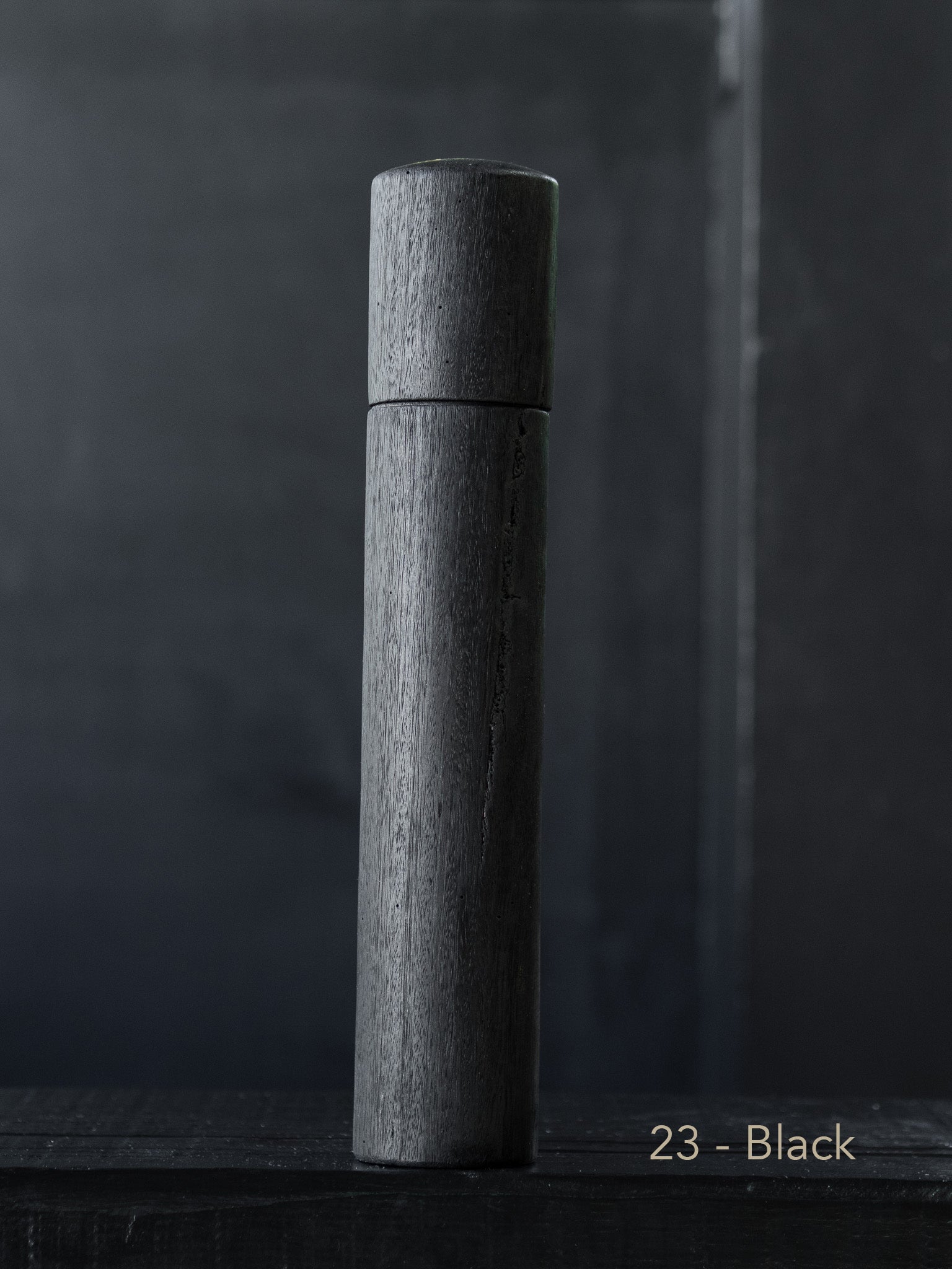 Post Gum Pepper Mill
