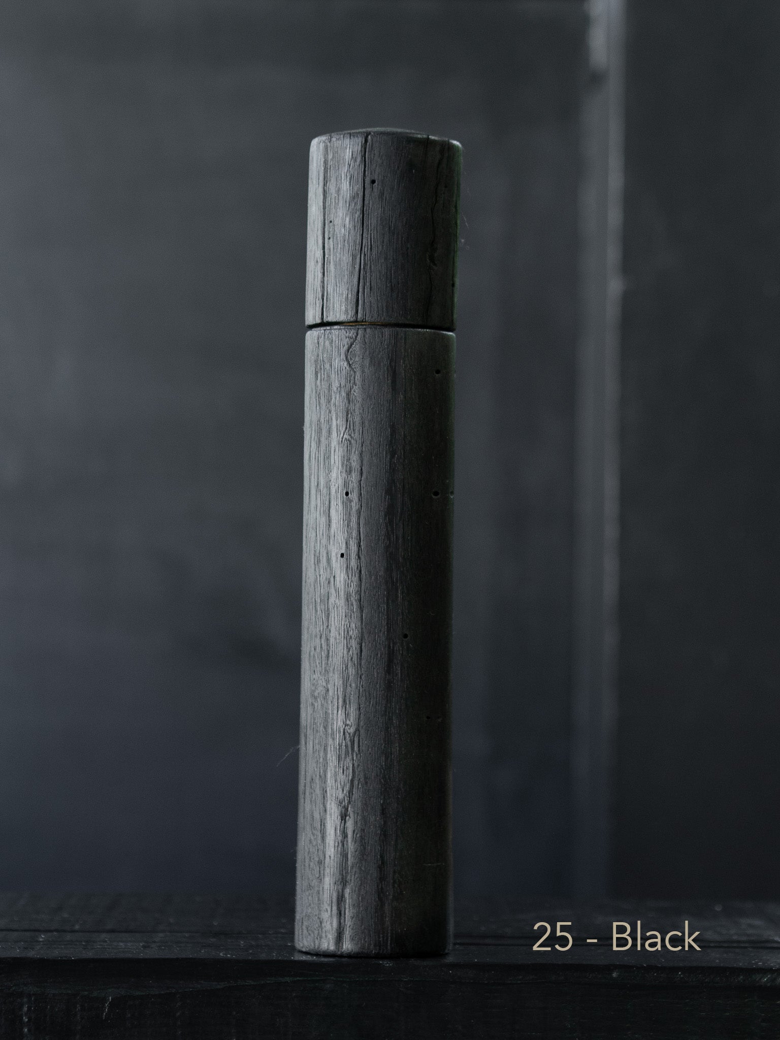Post Gum Pepper Mill