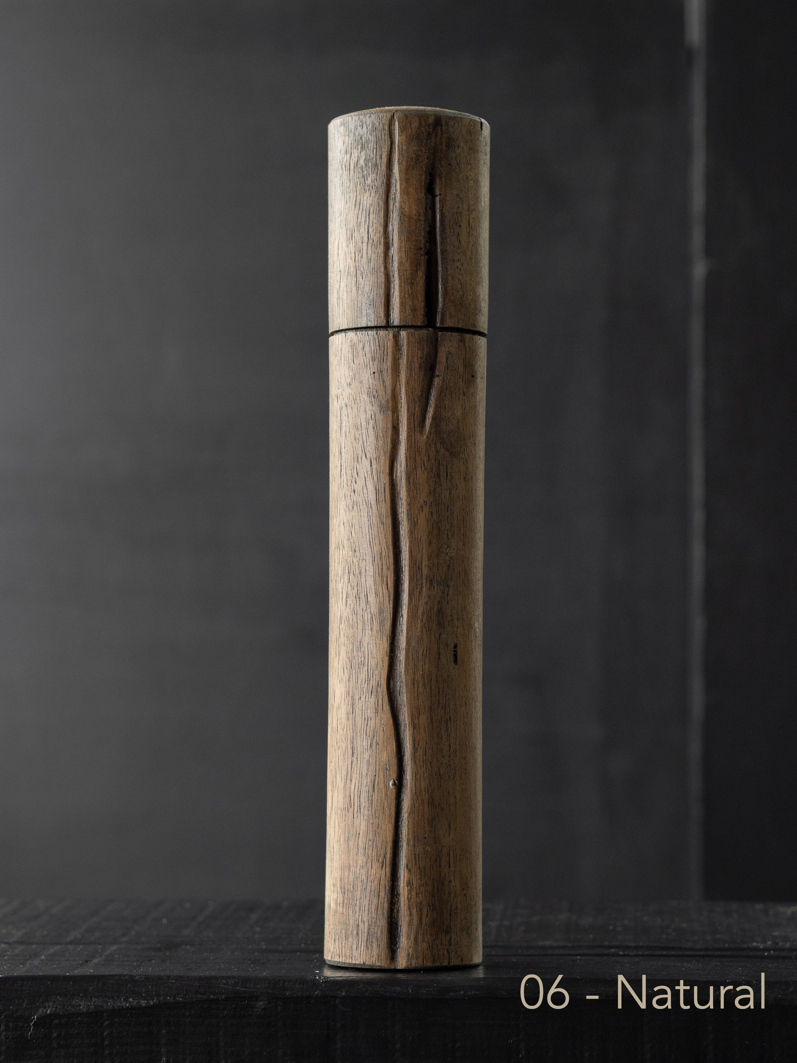 Post Gum Pepper Mill