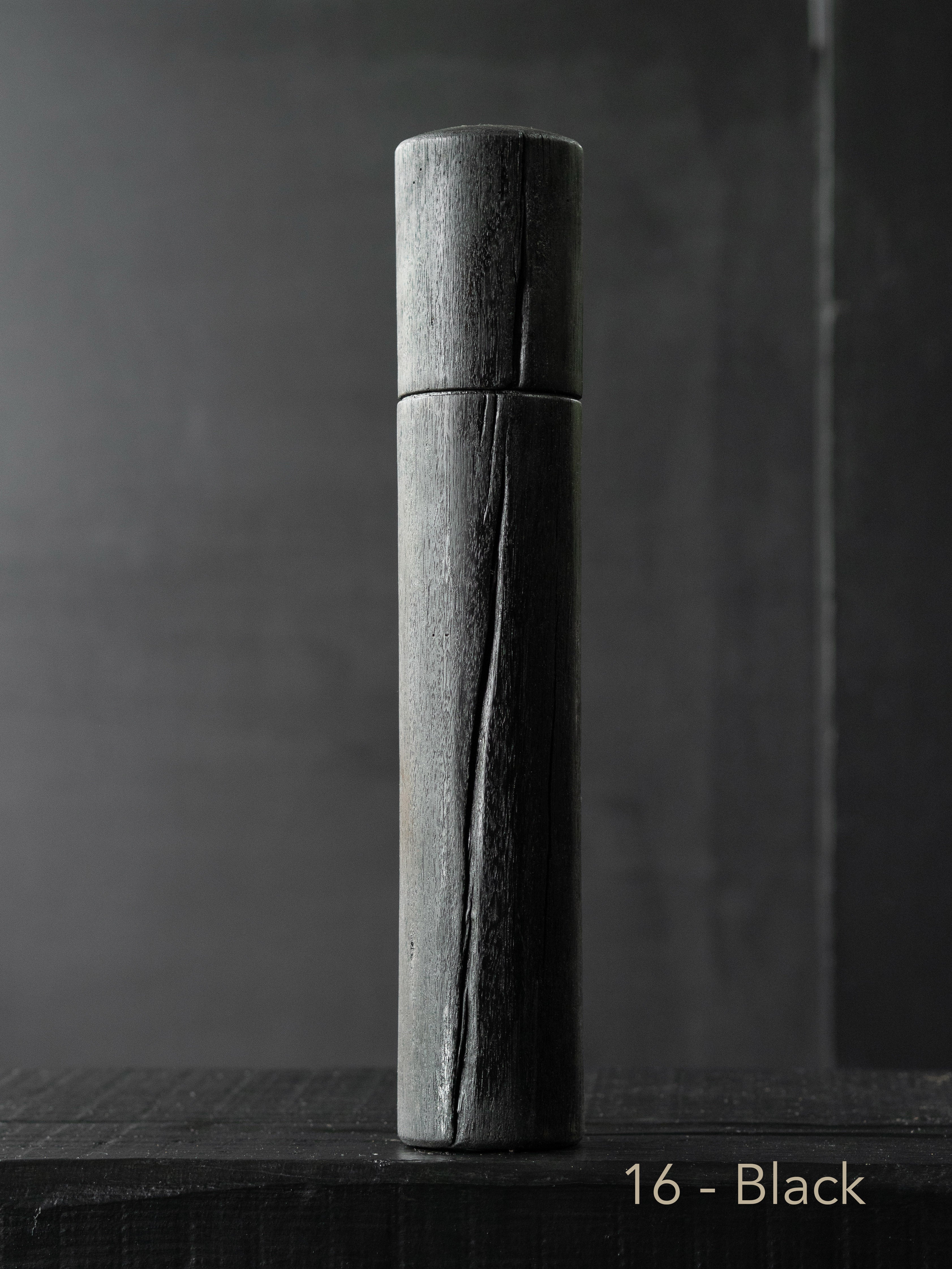 Post Gum Pepper Mill