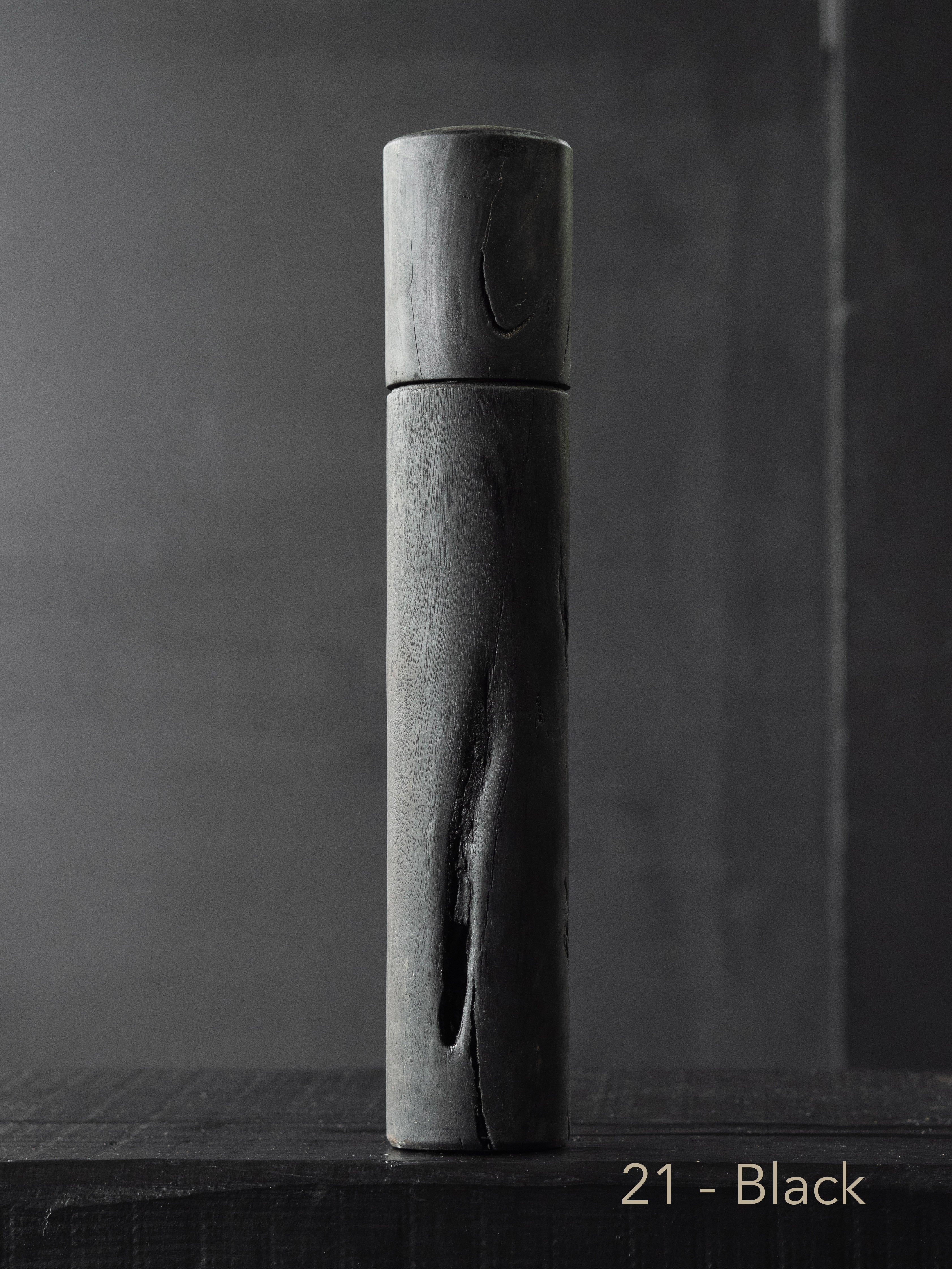 Post Gum Pepper Mill
