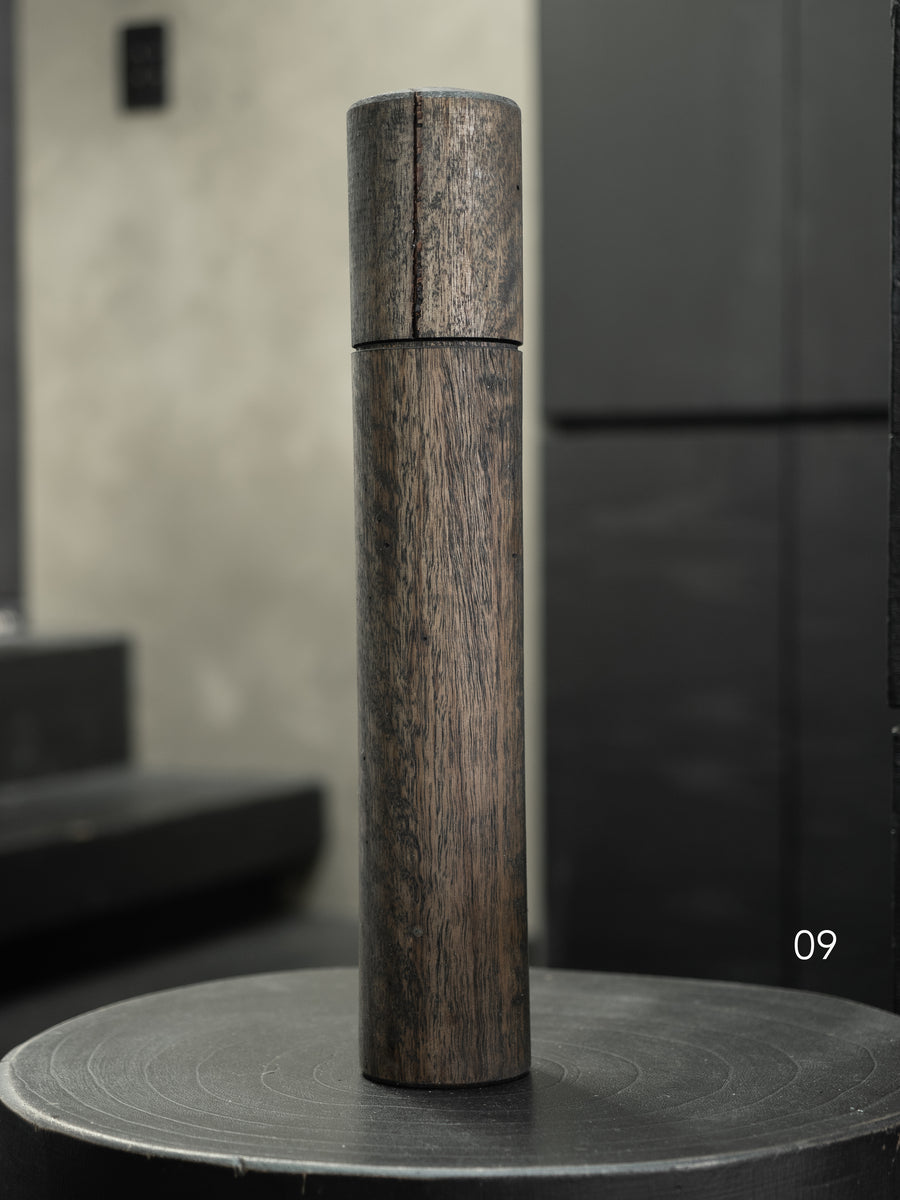 Post Gum Pepper Mill