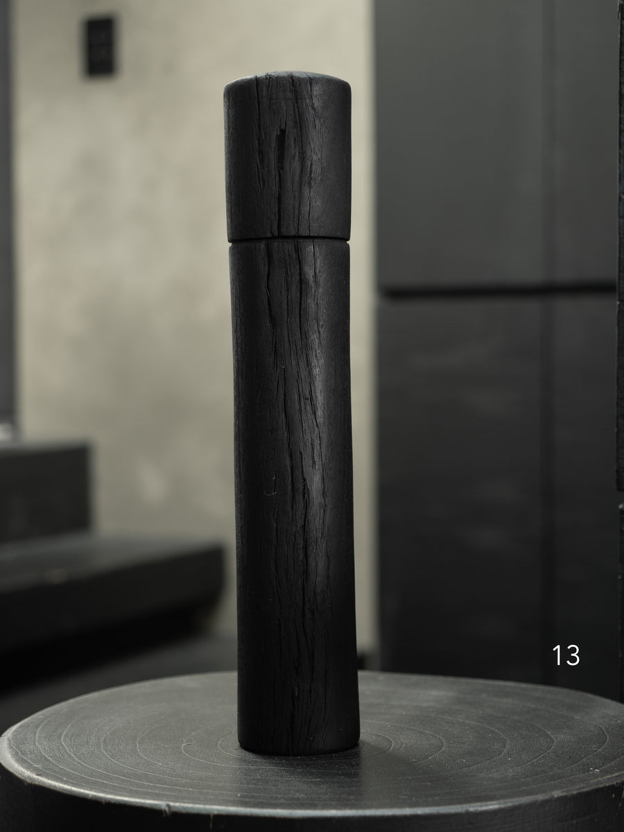 Post Gum Pepper Mill