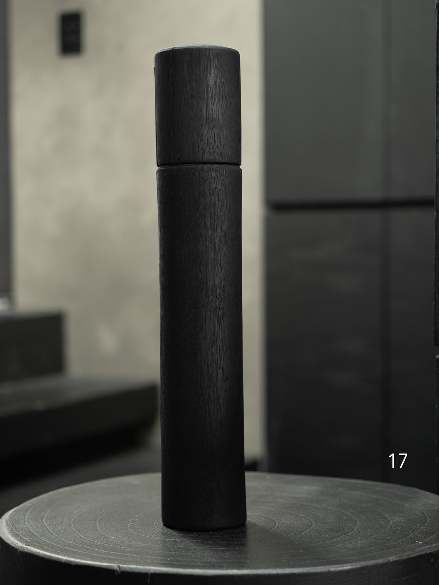 Post Gum Pepper Mill