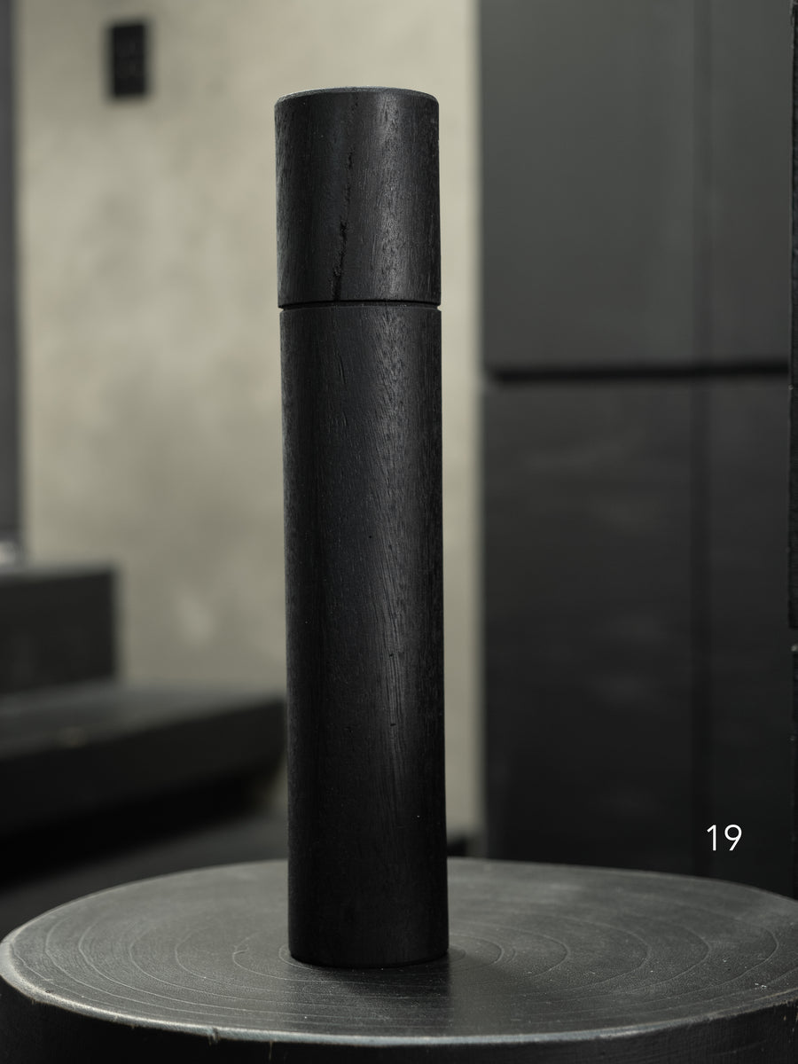 Post Gum Pepper Mill