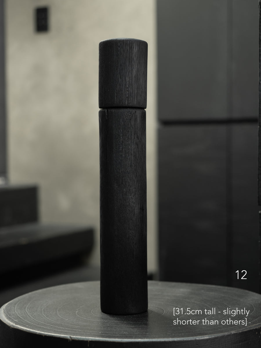 Post Gum Pepper Mill