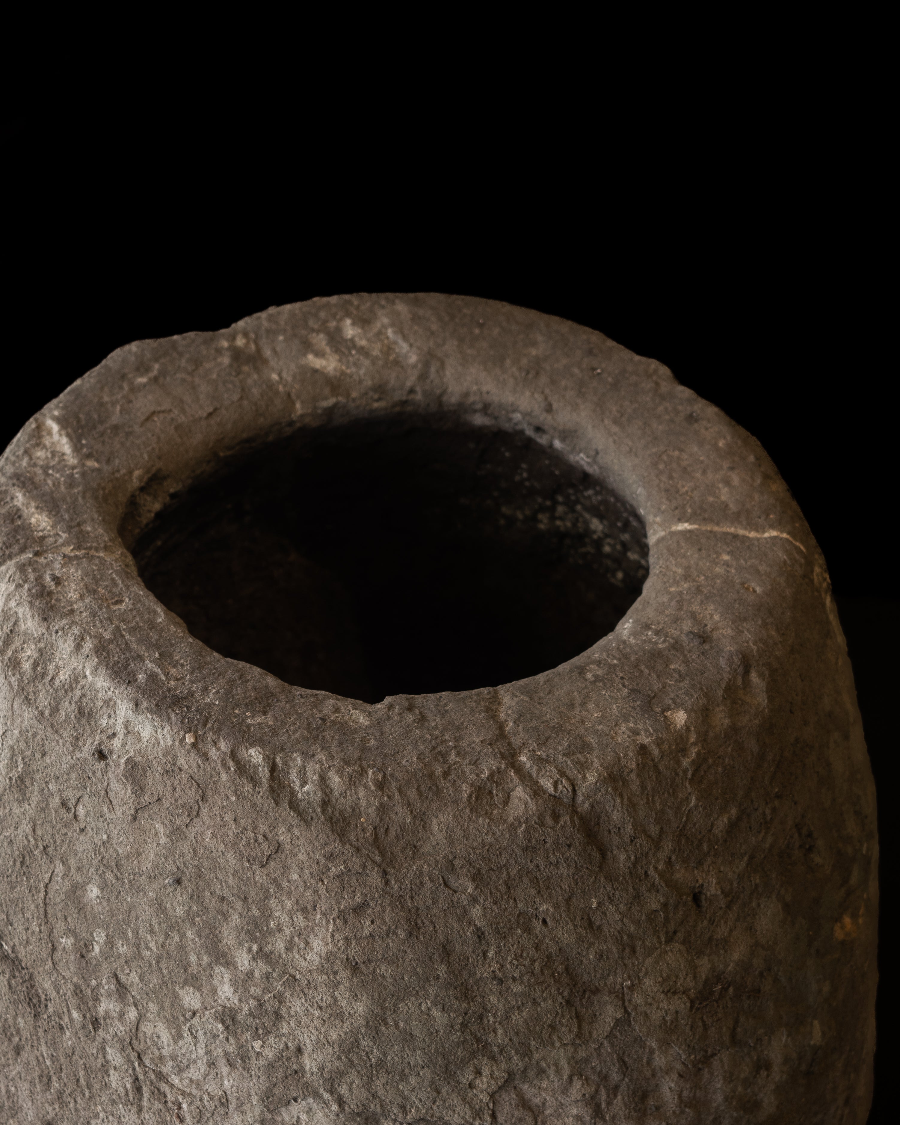 Aged Belong Water Pot 01