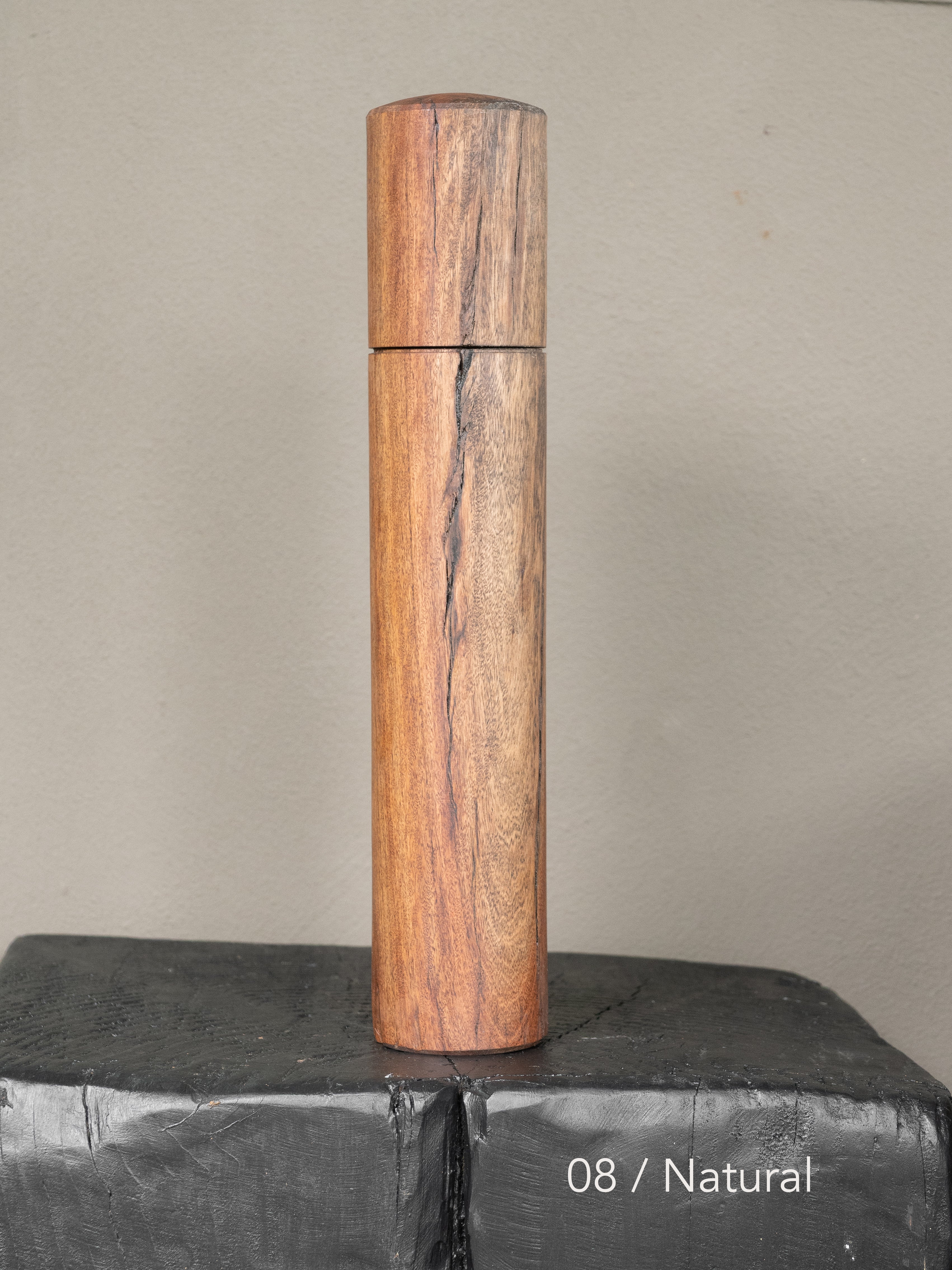 Post Gum Pepper Mill