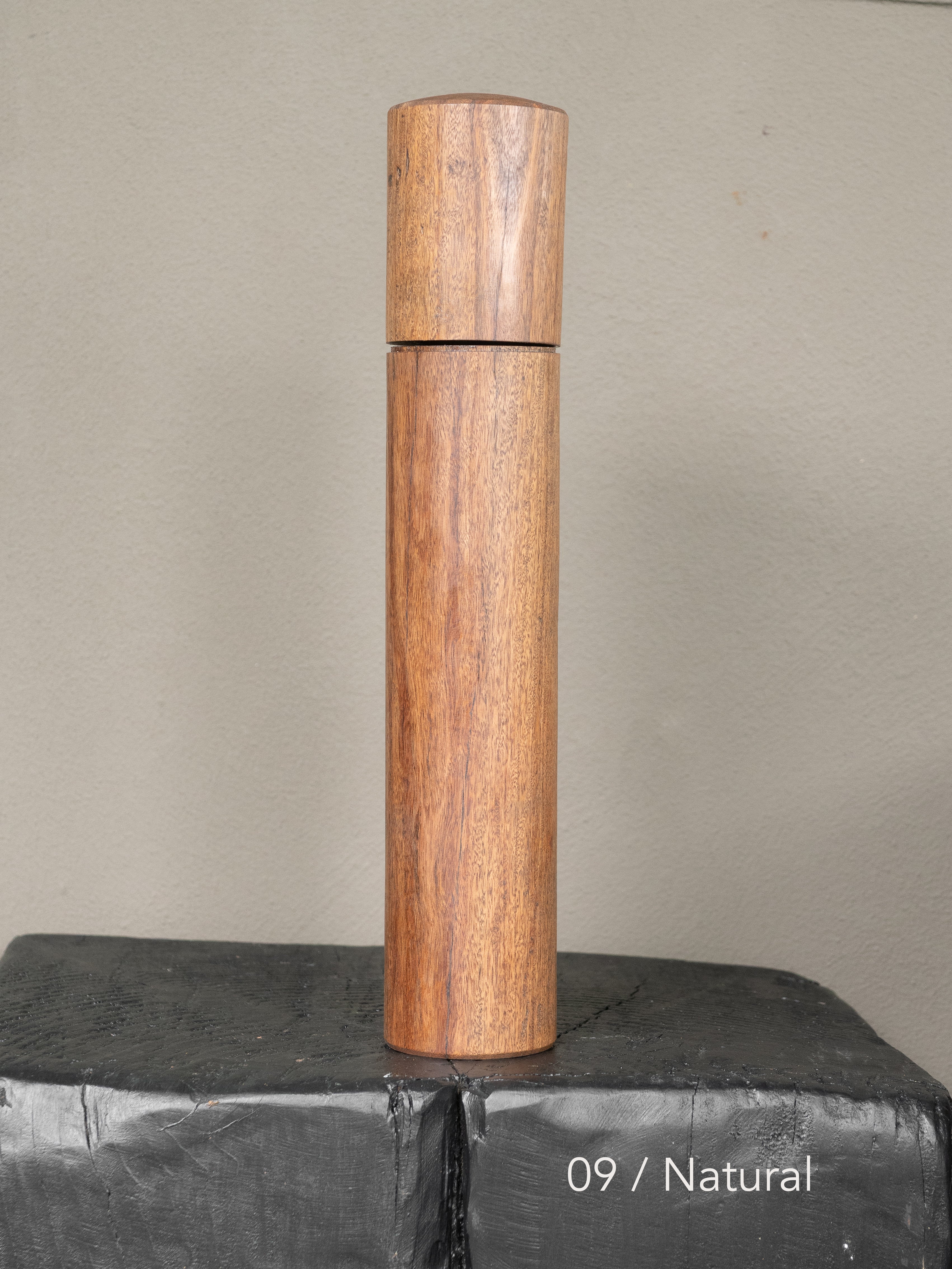 Post Gum Pepper Mill
