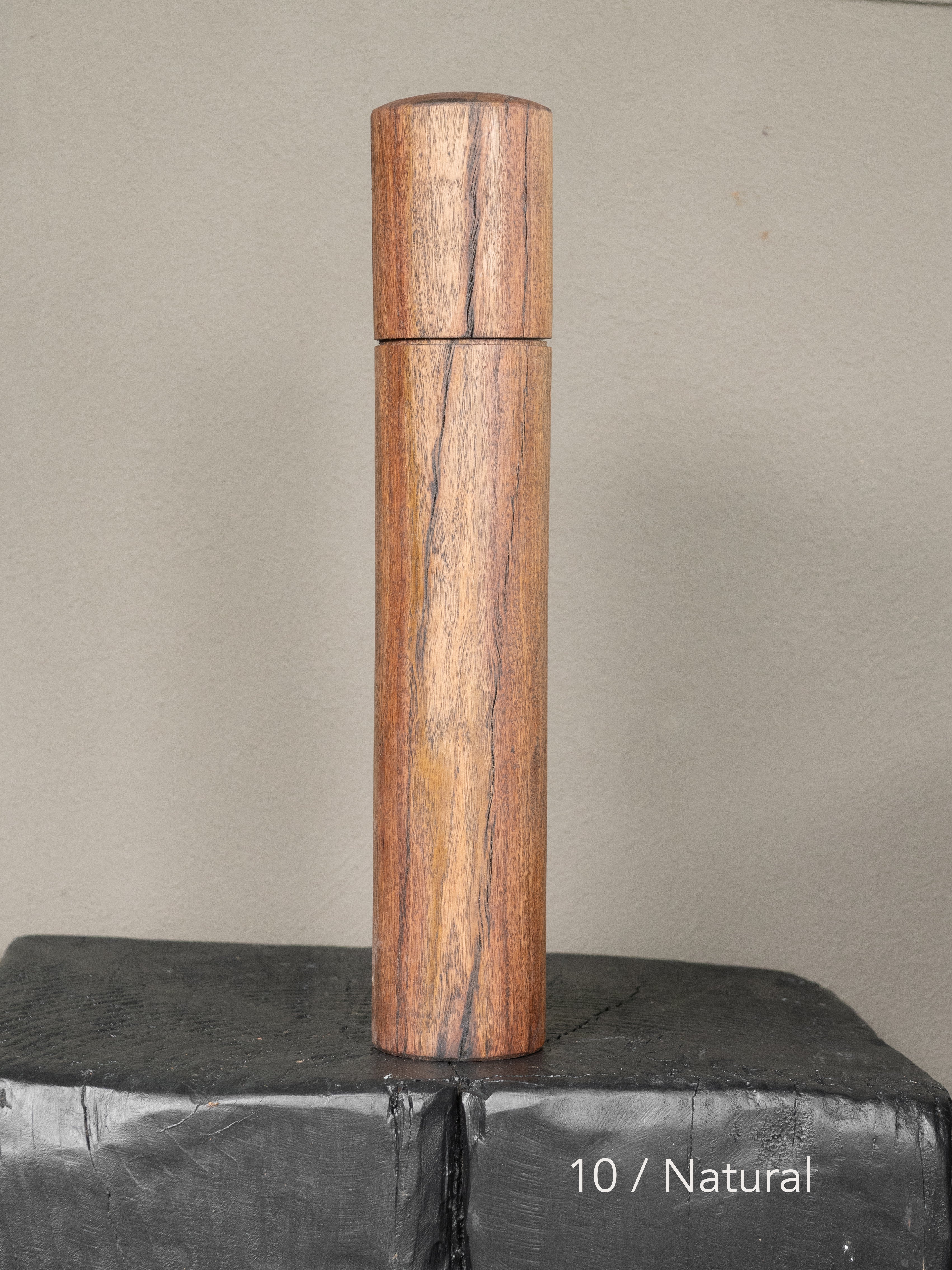 Post Gum Pepper Mill