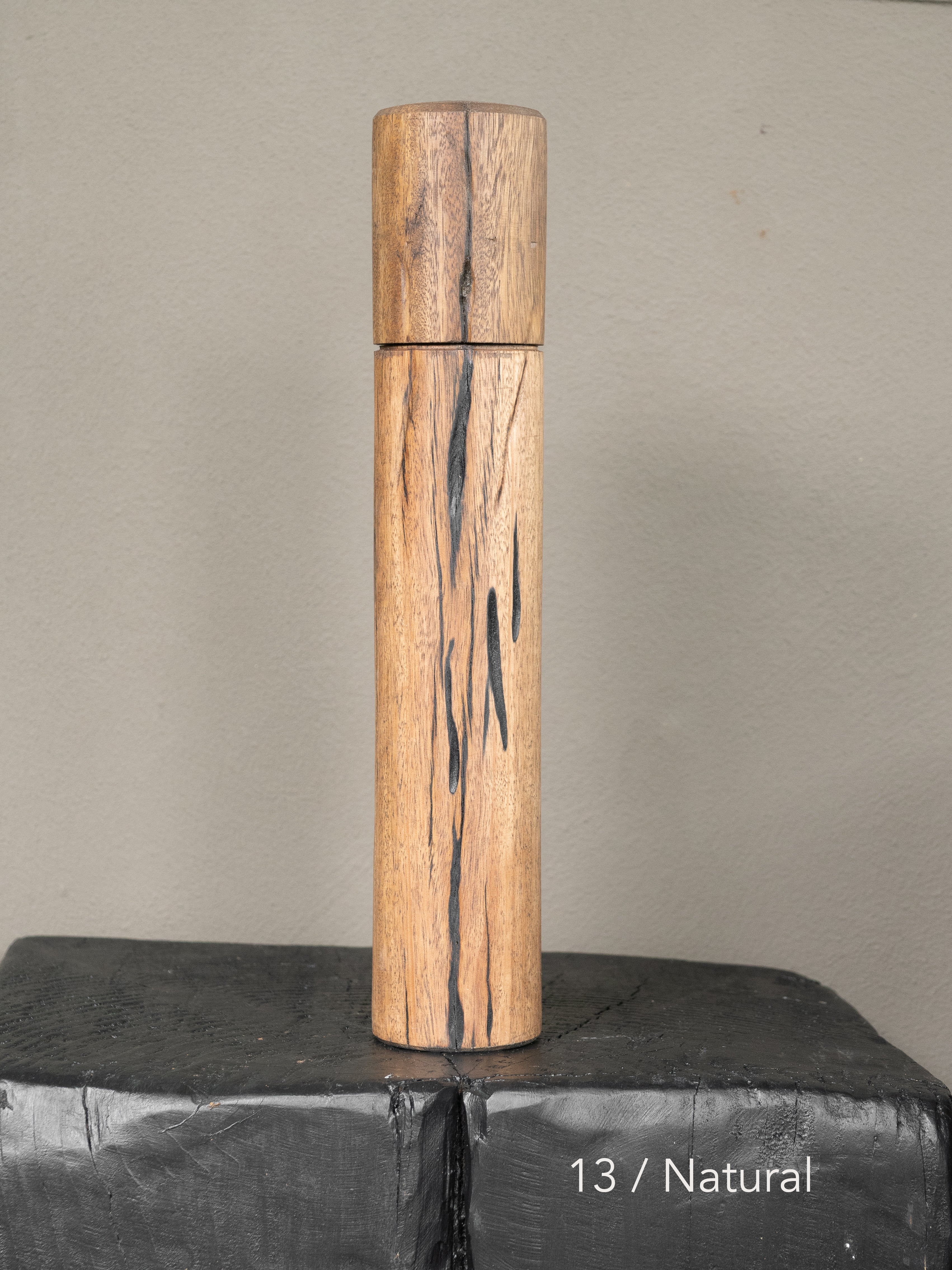 Post Gum Pepper Mill