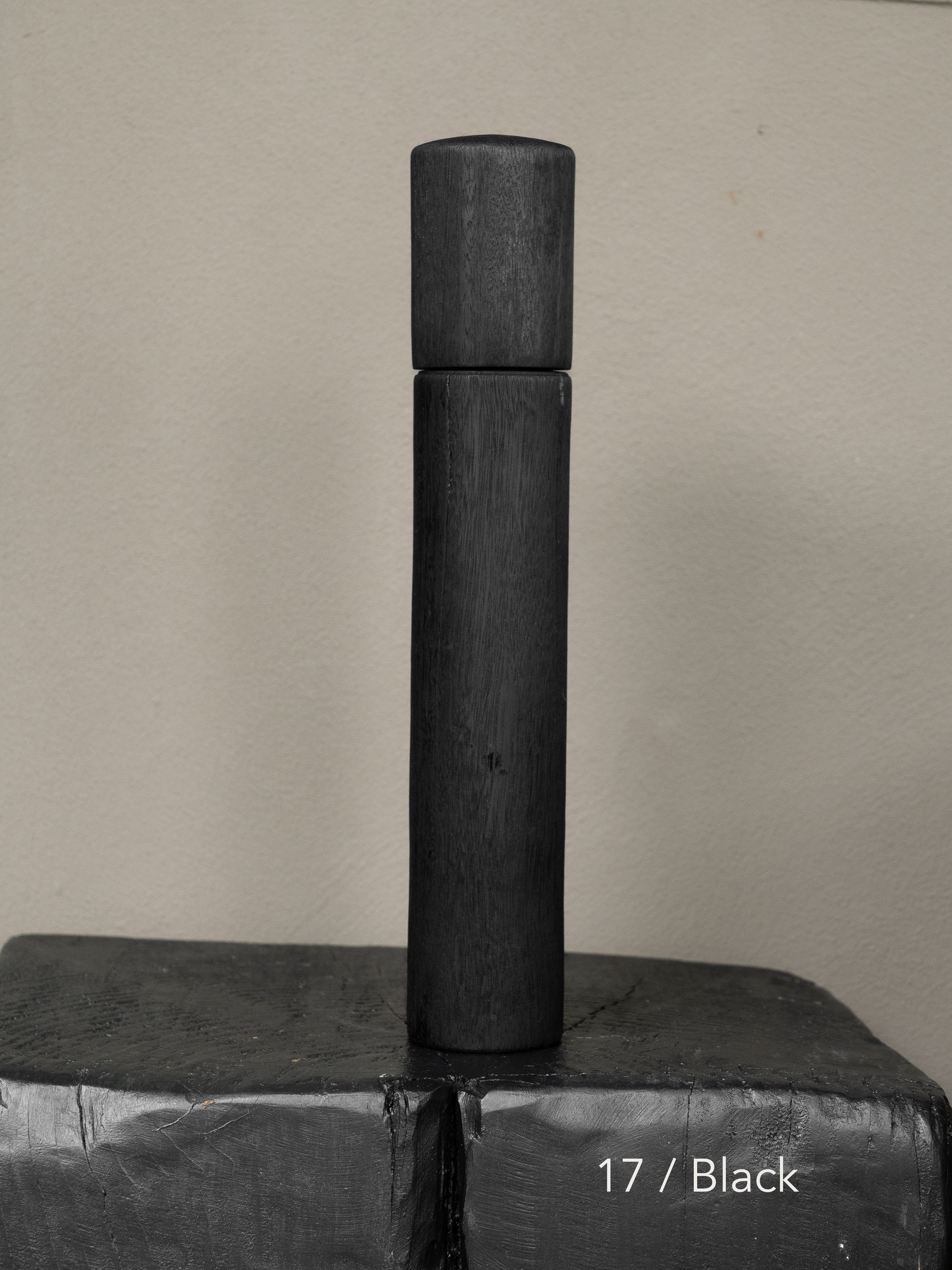 Post Gum Pepper Mill