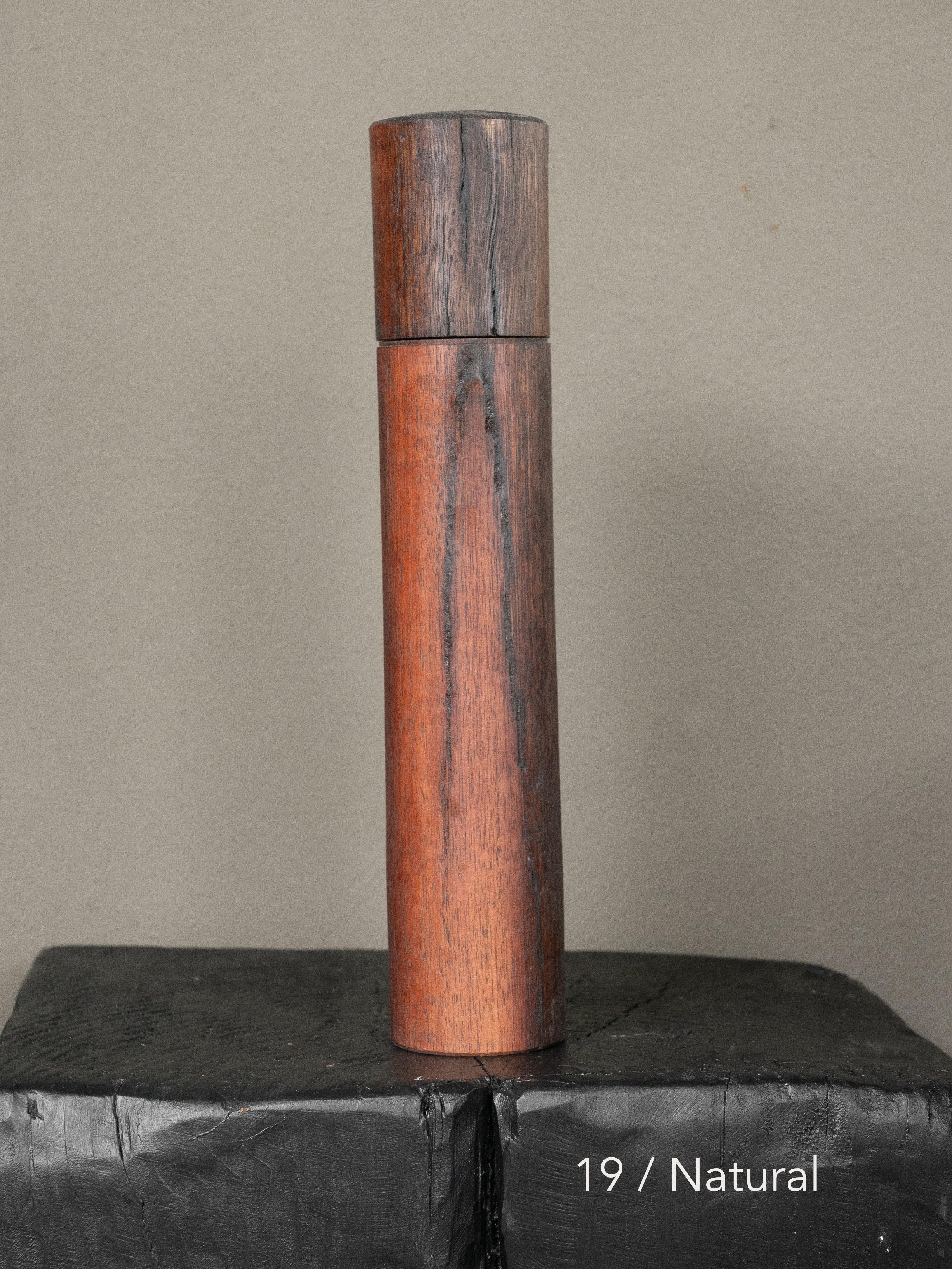 Post Gum Pepper Mill
