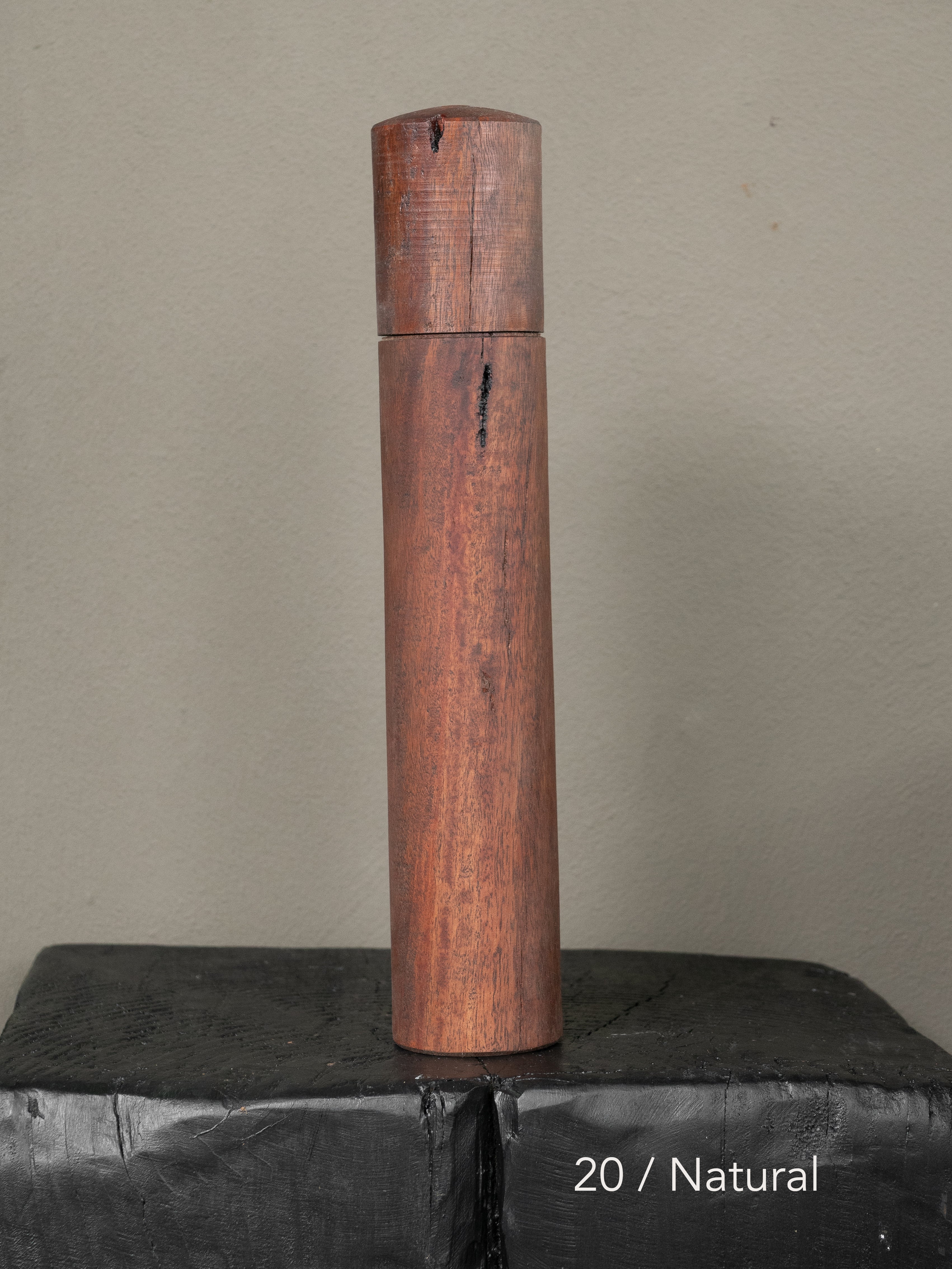 Post Gum Pepper Mill