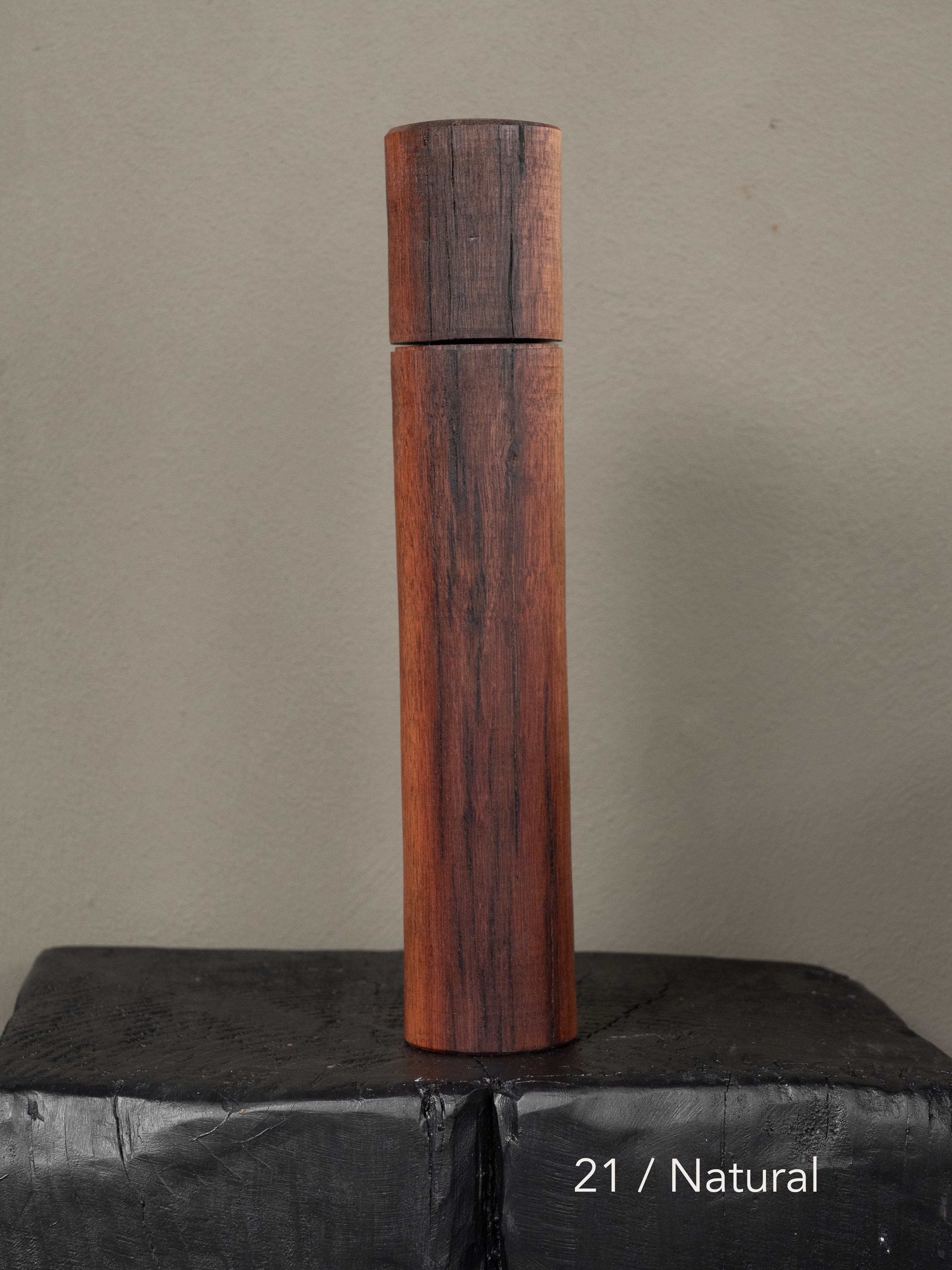 Post Gum Pepper Mill